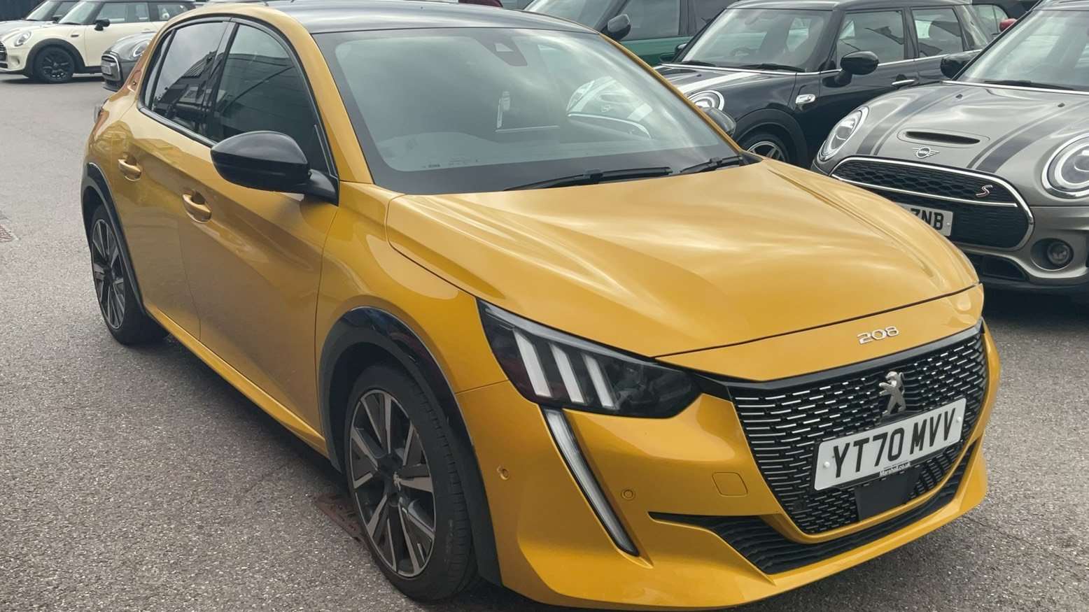 Peugeot 208