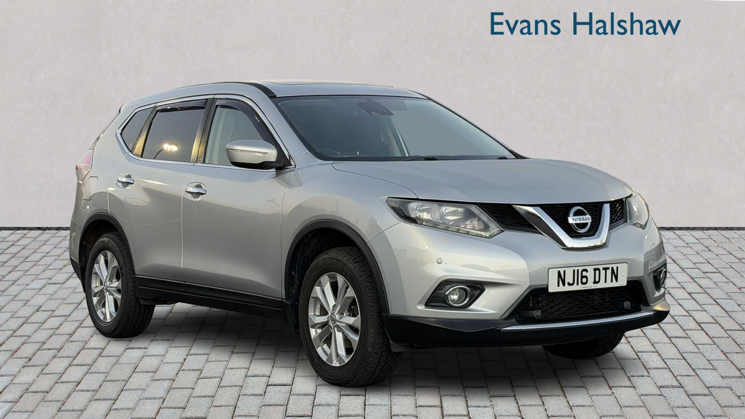 2016 NISSAN X-TRAIL
