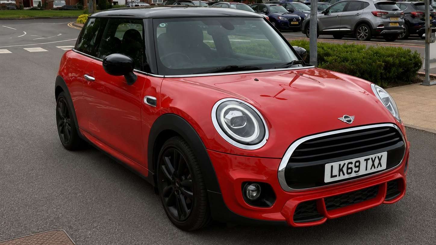 MINI Hatchback