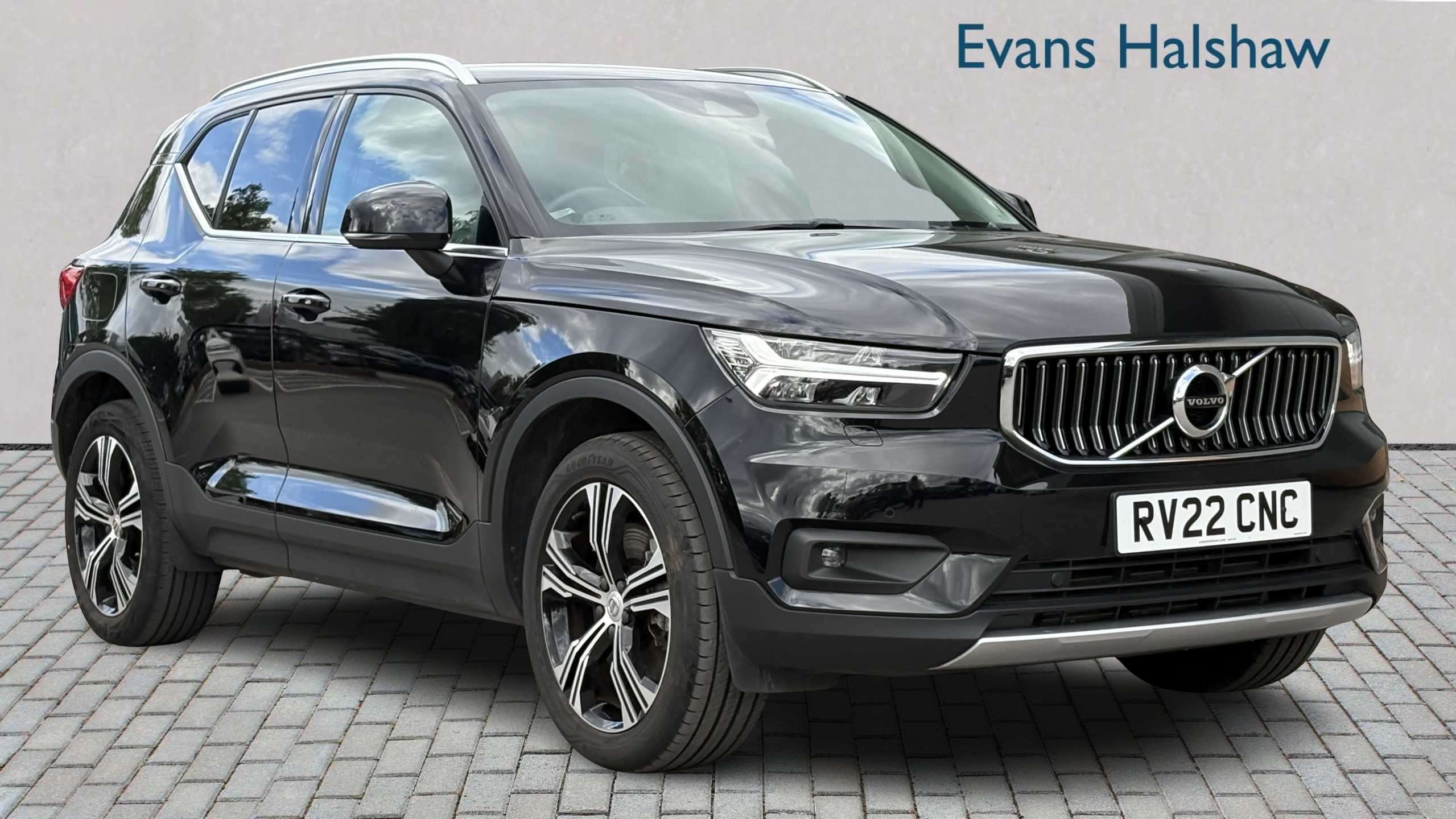 2022 Volvo XC40