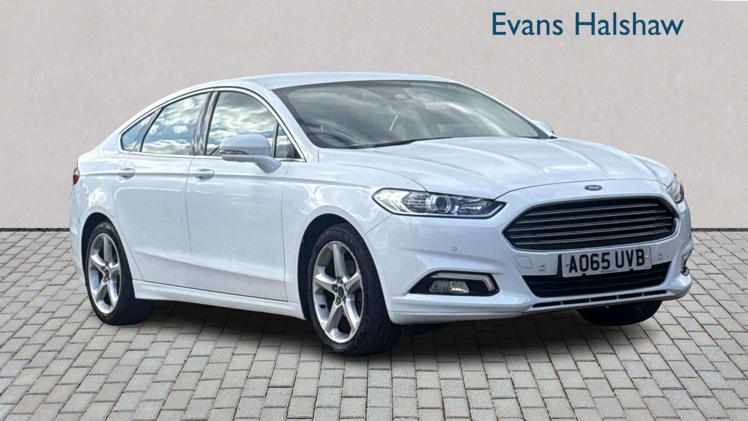 Ford Mondeo dealer public-web source image