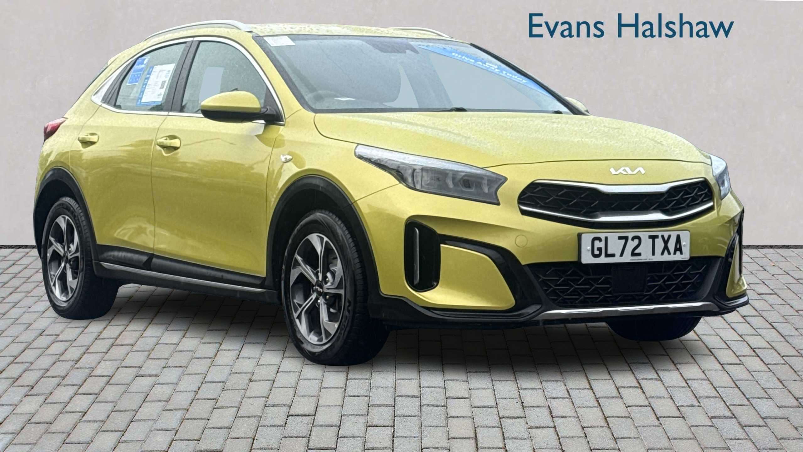 2023 KIA XCeed