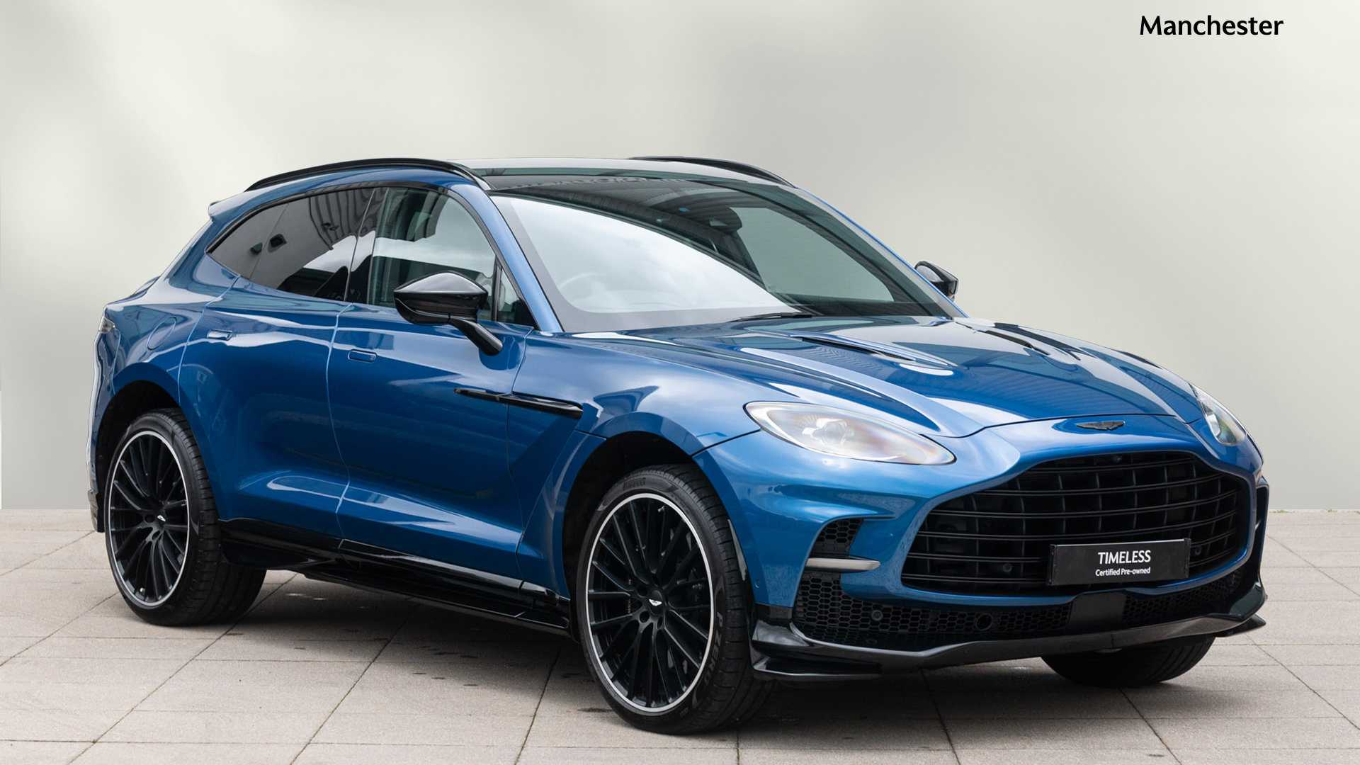 Aston Martin DBX