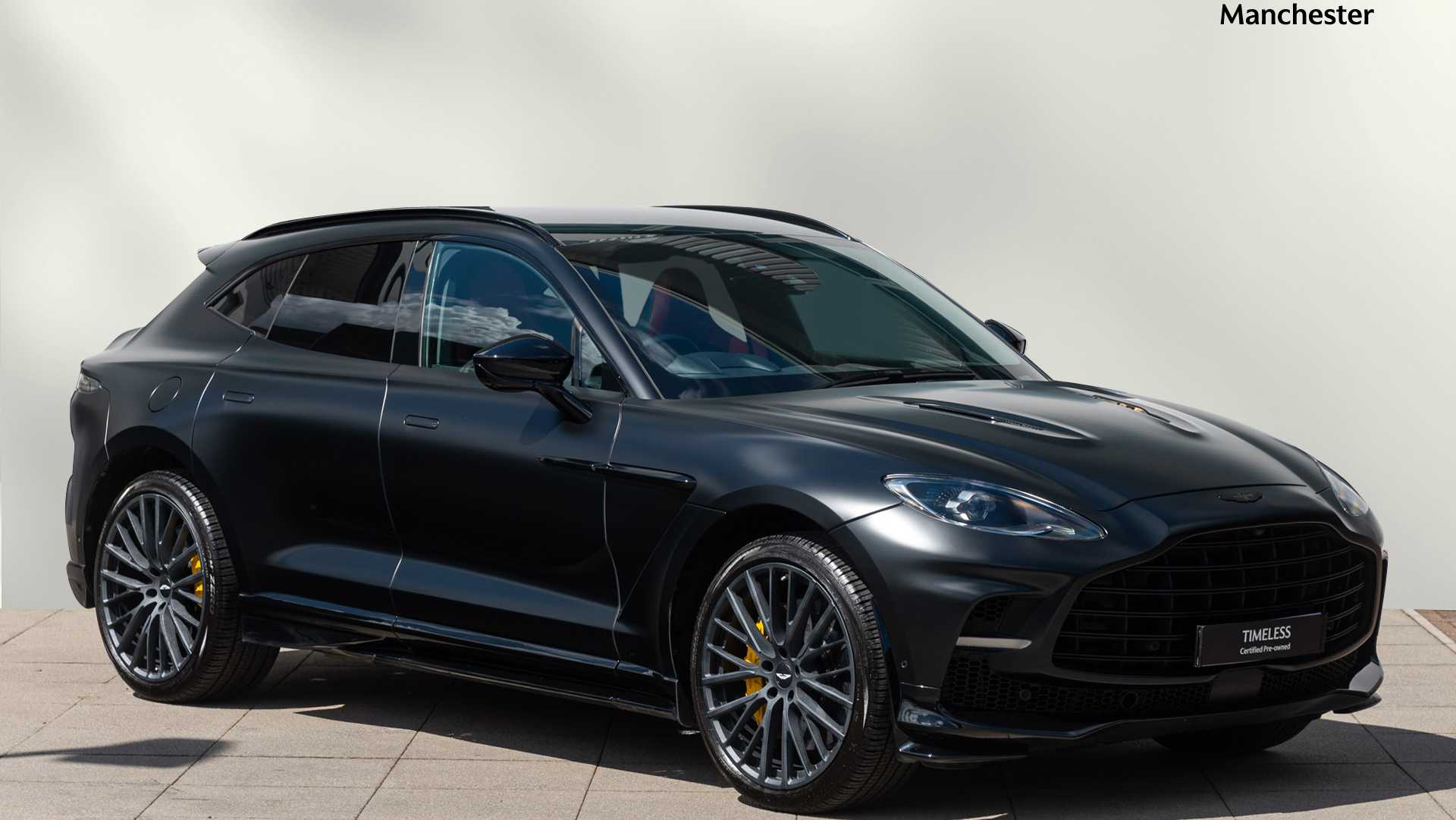 Aston Martin DBX