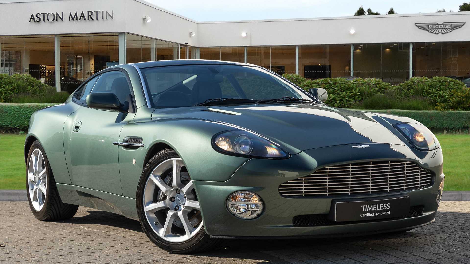 Aston Martin Vanquish