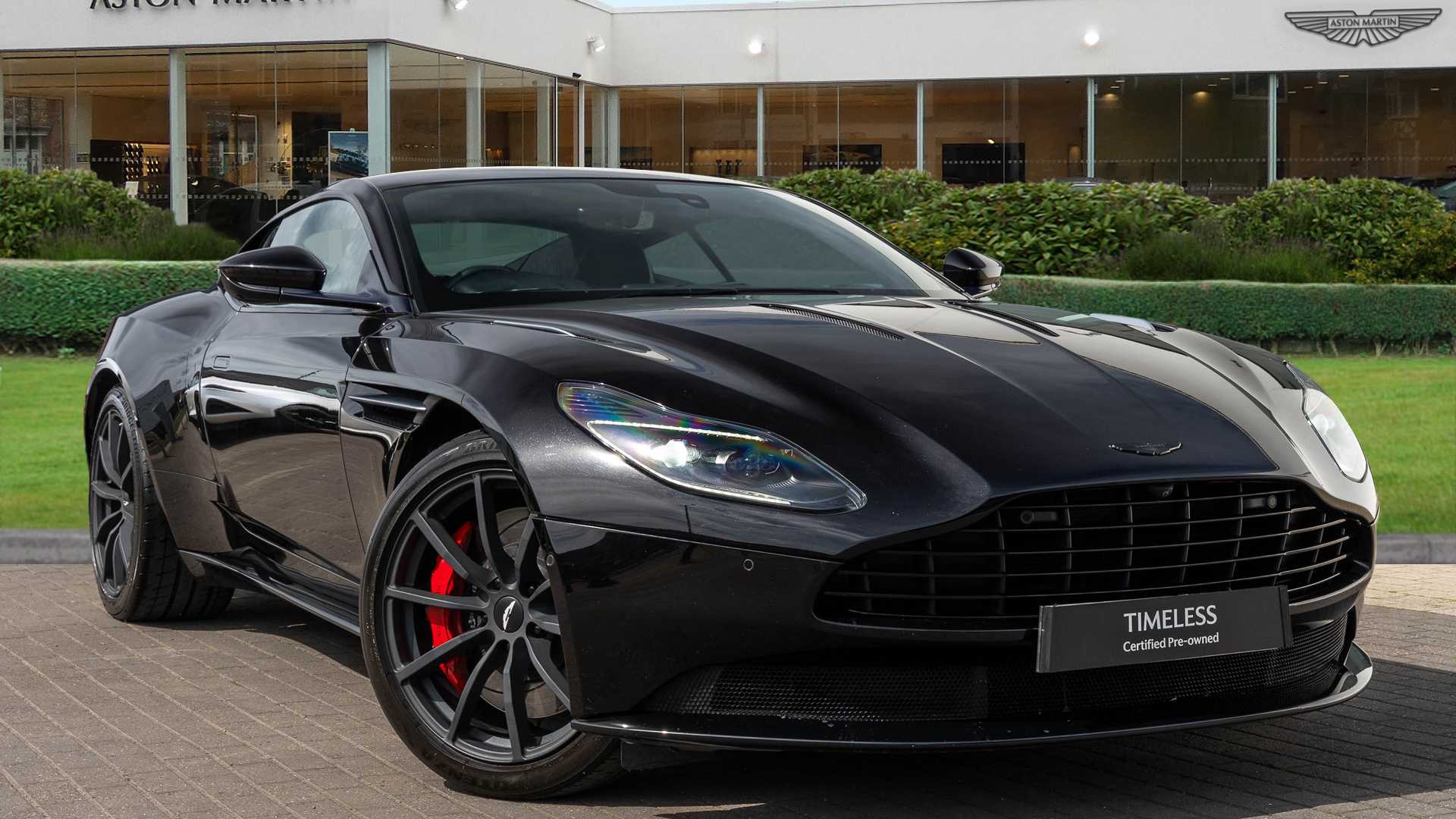 Aston Martin DB11