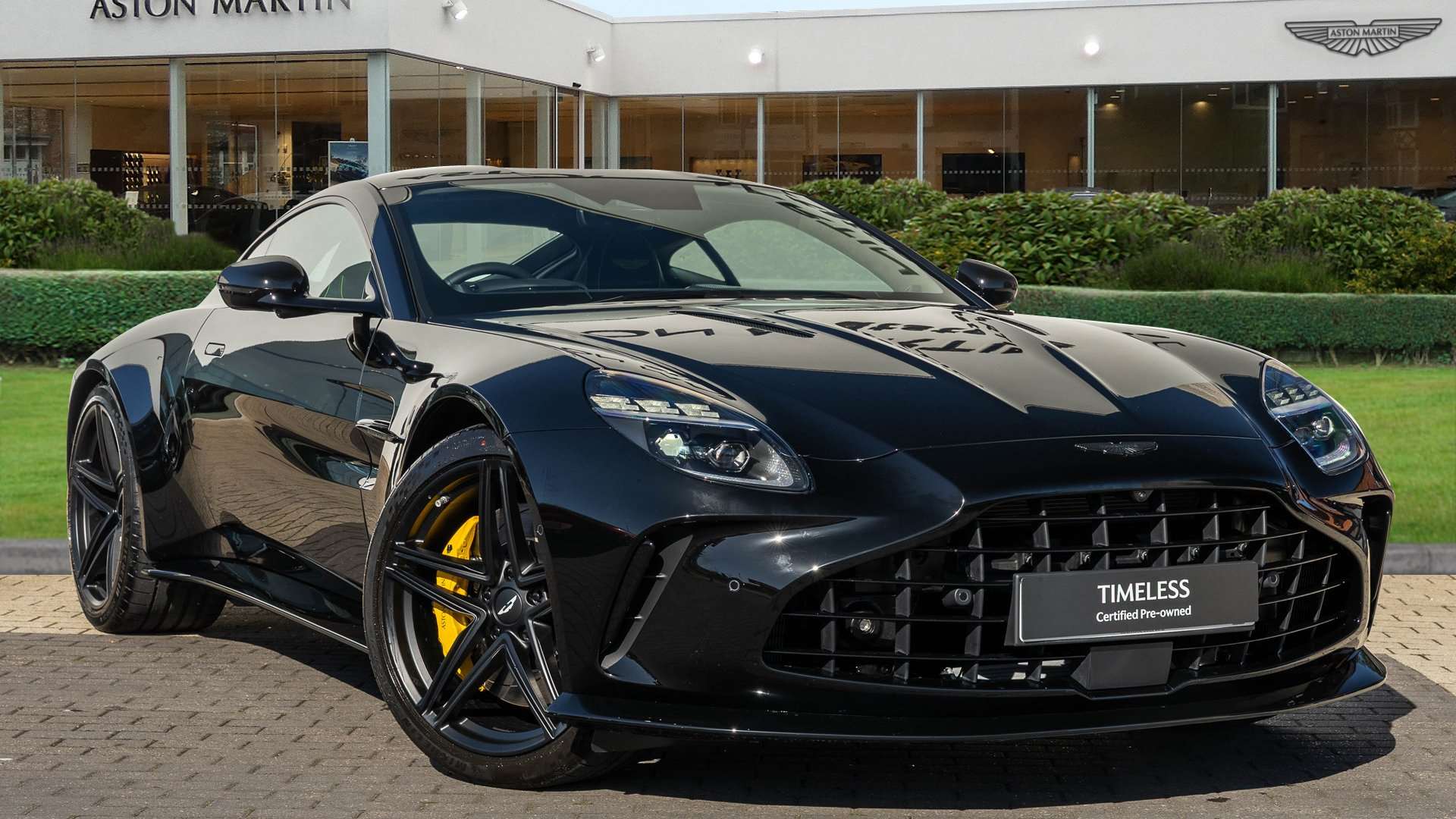 Aston Martin Vantage