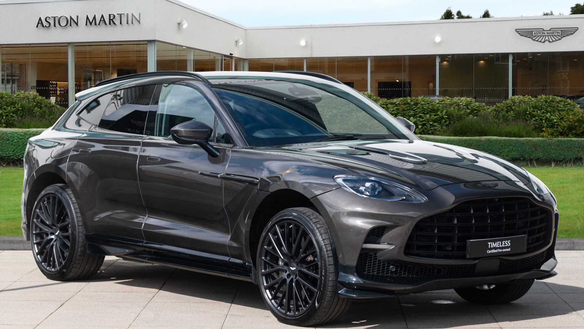 Aston Martin DBX