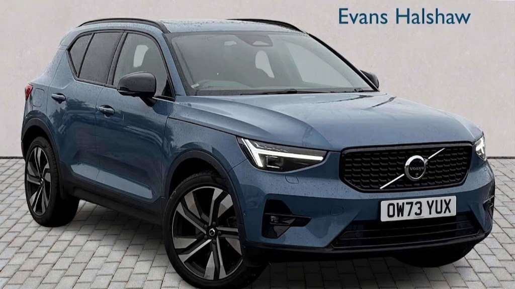 2024 Volvo XC40