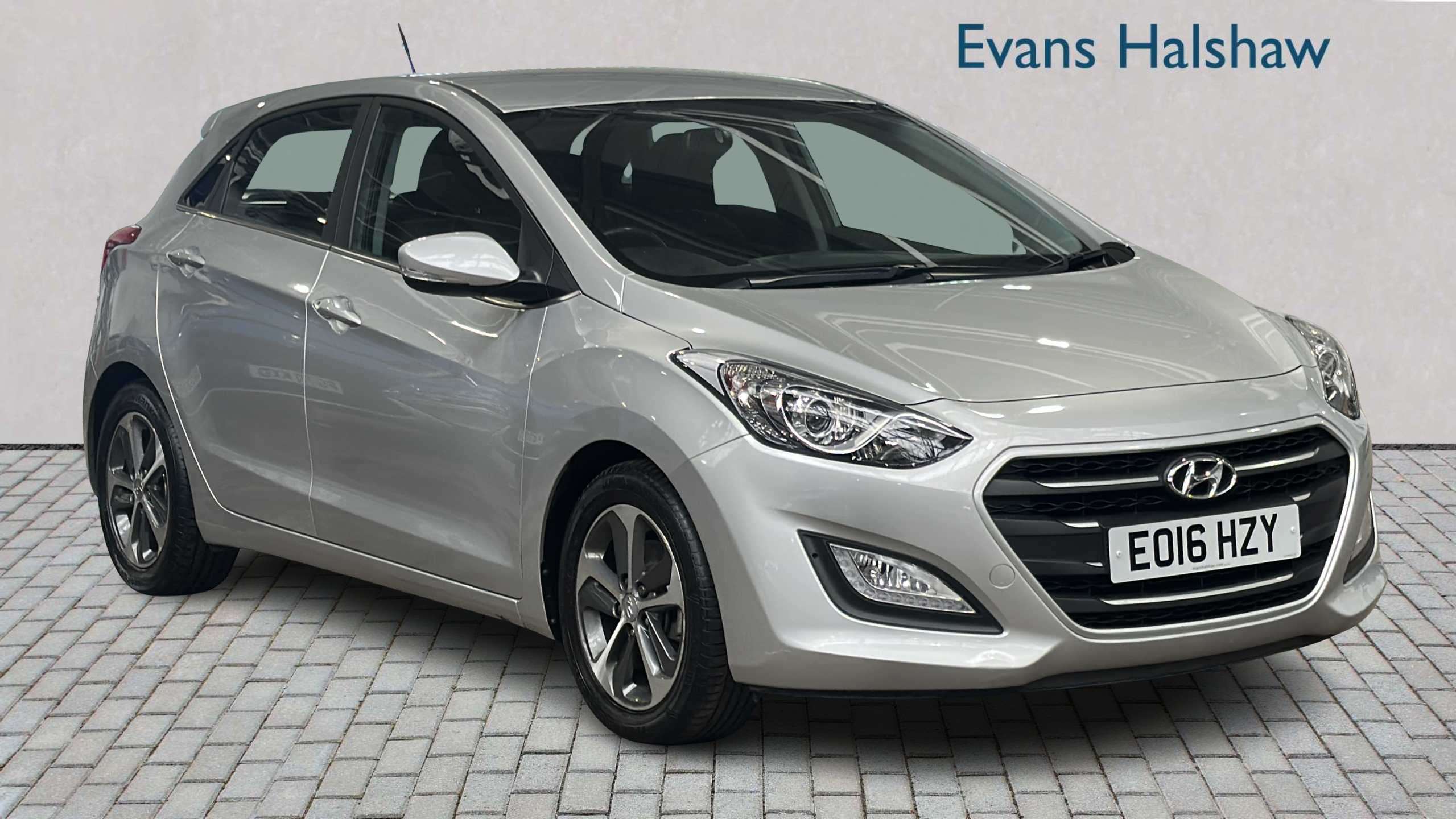 2016 HYUNDAI I30 1.6 SE NAV 5DR AUTO 2016 CASH PRICE 9,340 VAT IN STOCK... photo