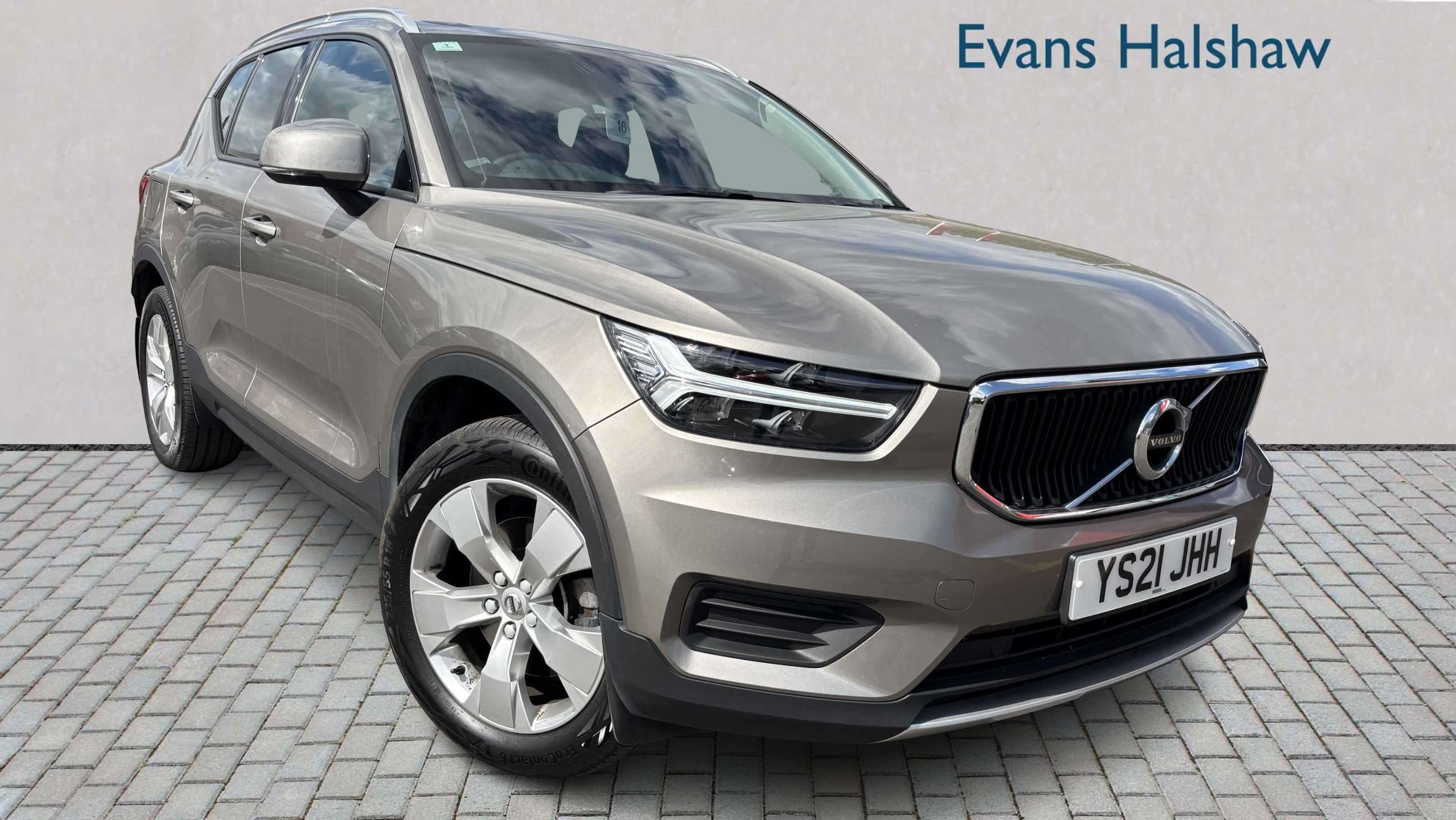 2021 Volvo XC40