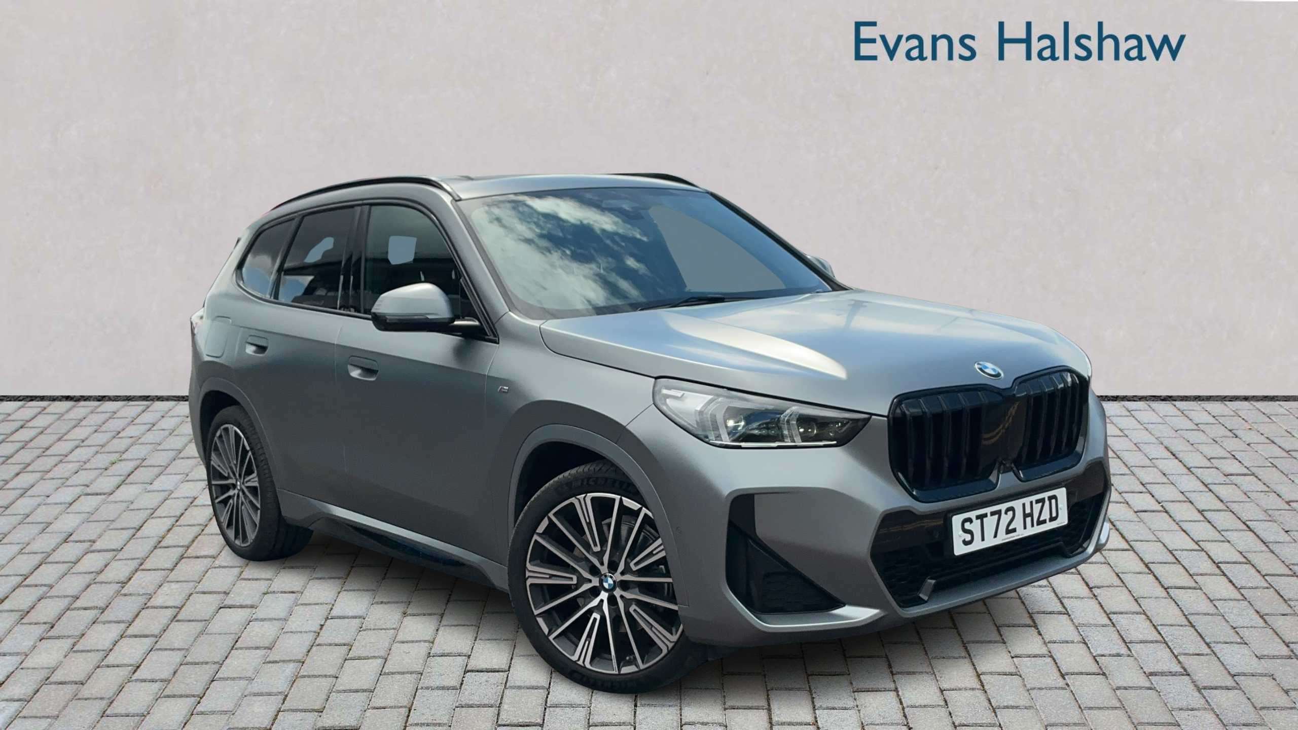 2022 BMW X1
