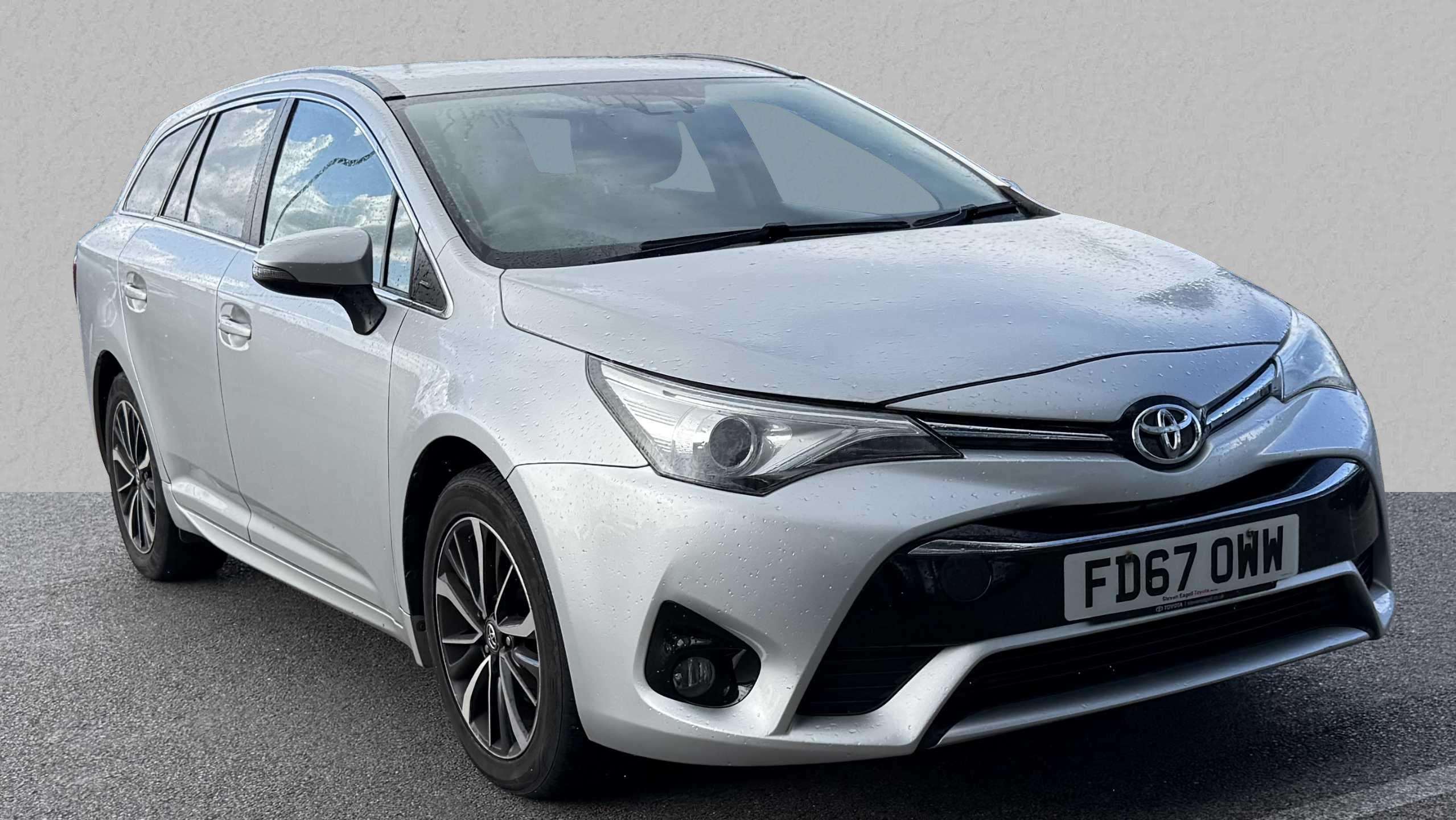 2018 TOYOTA AVENSIS