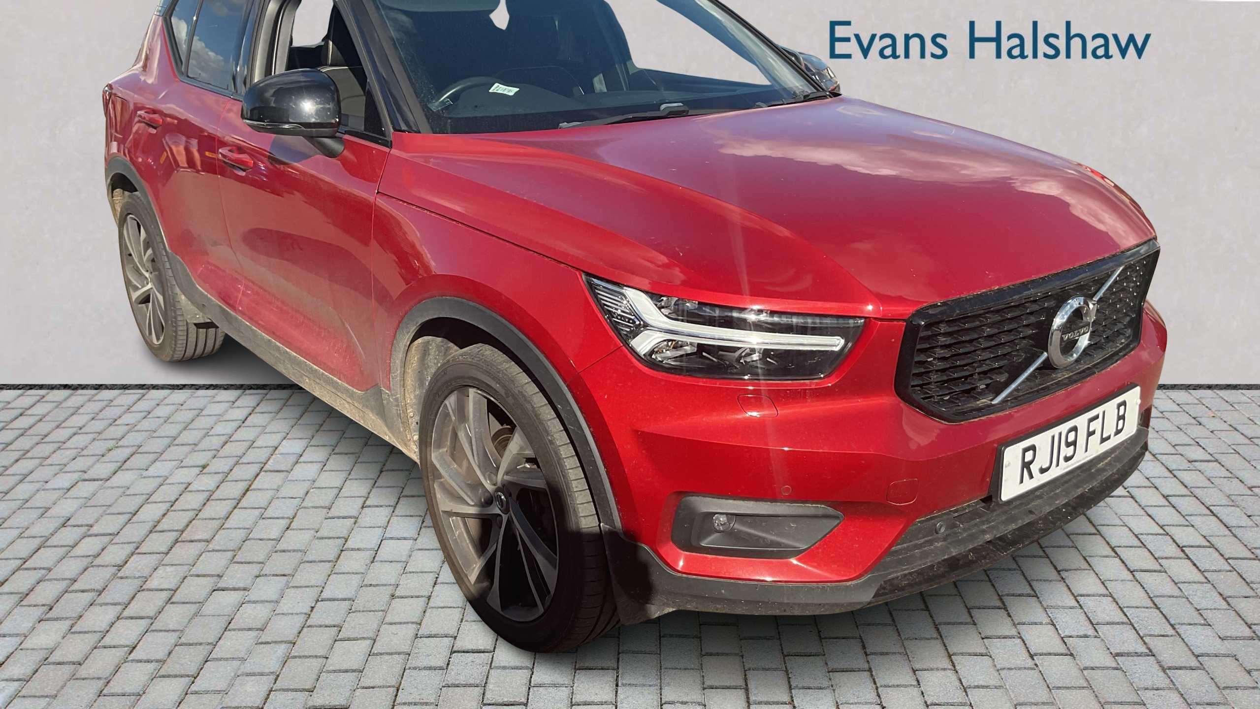 2019 Volvo XC40