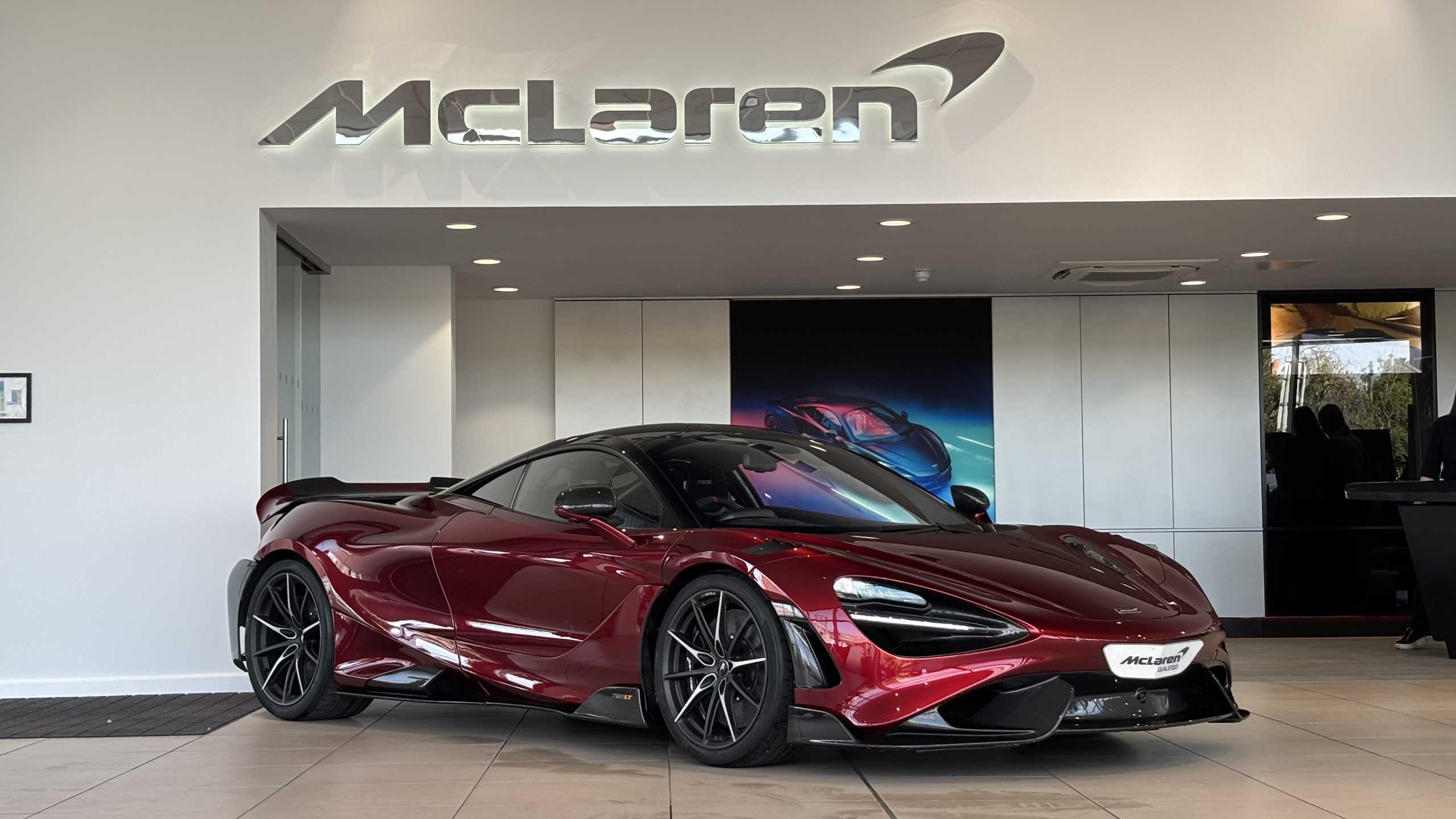 MCLAREN 765LT