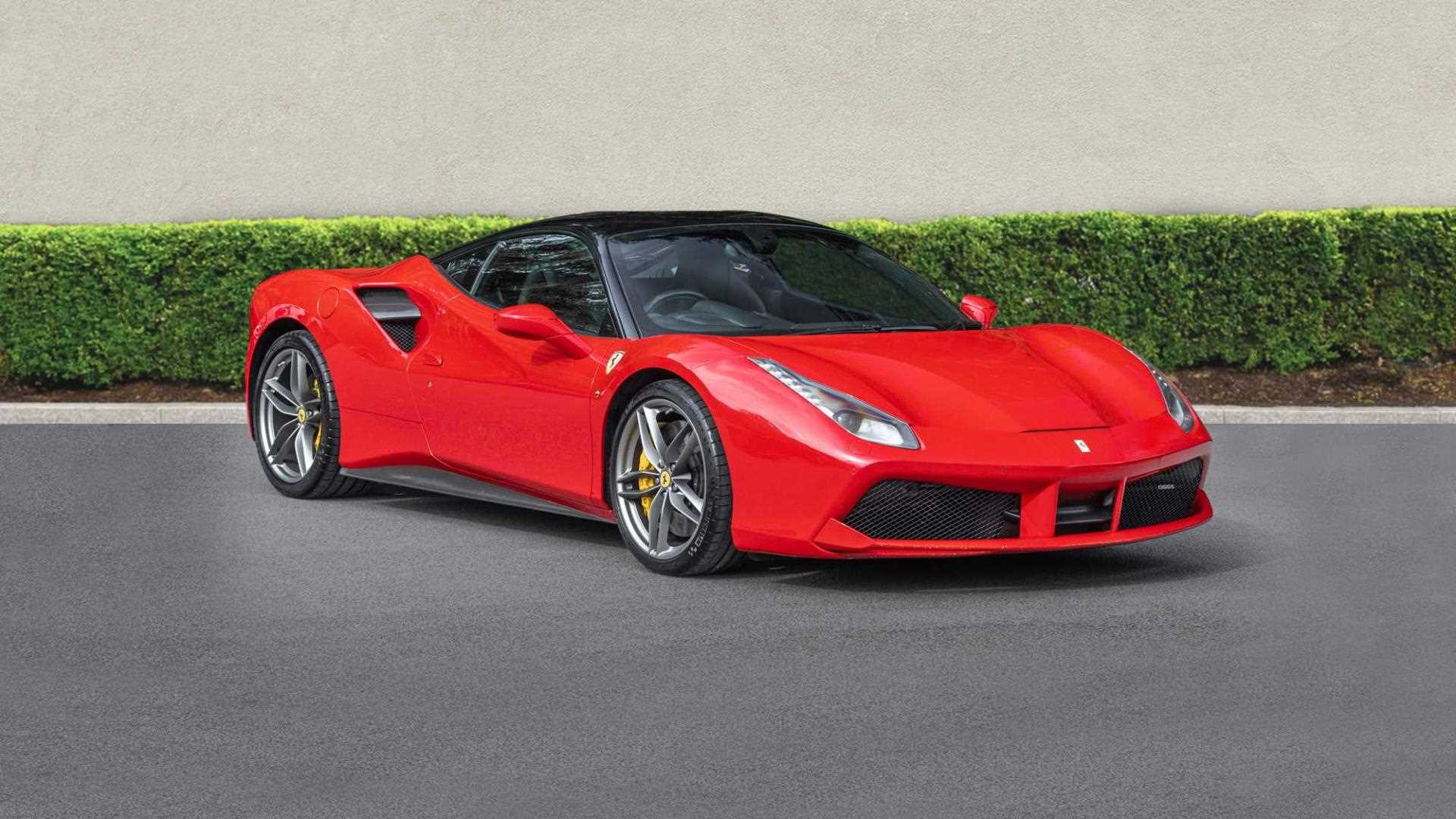 2016 FERRARI 488