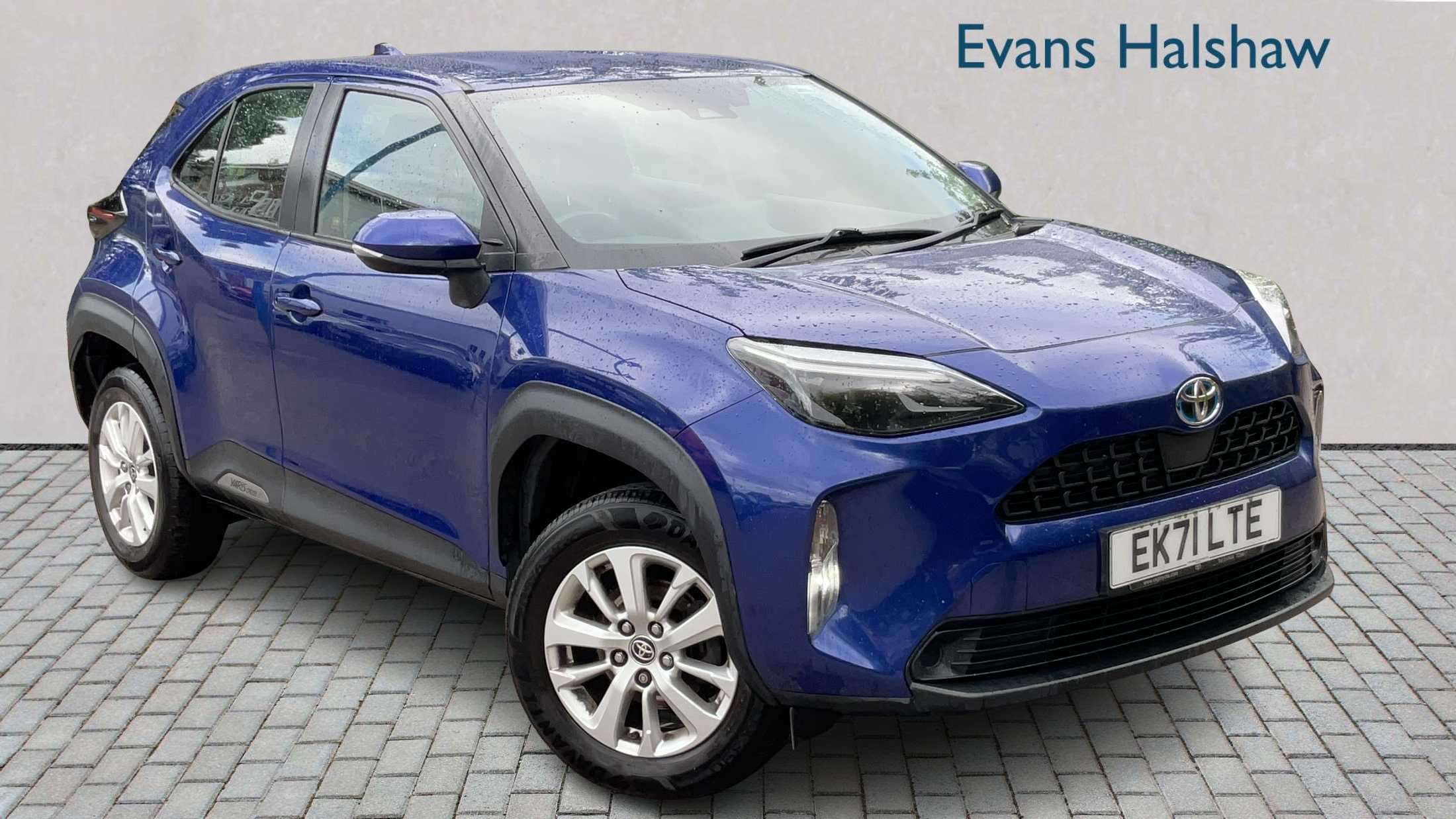 2021 TOYOTA YARIS CROSS