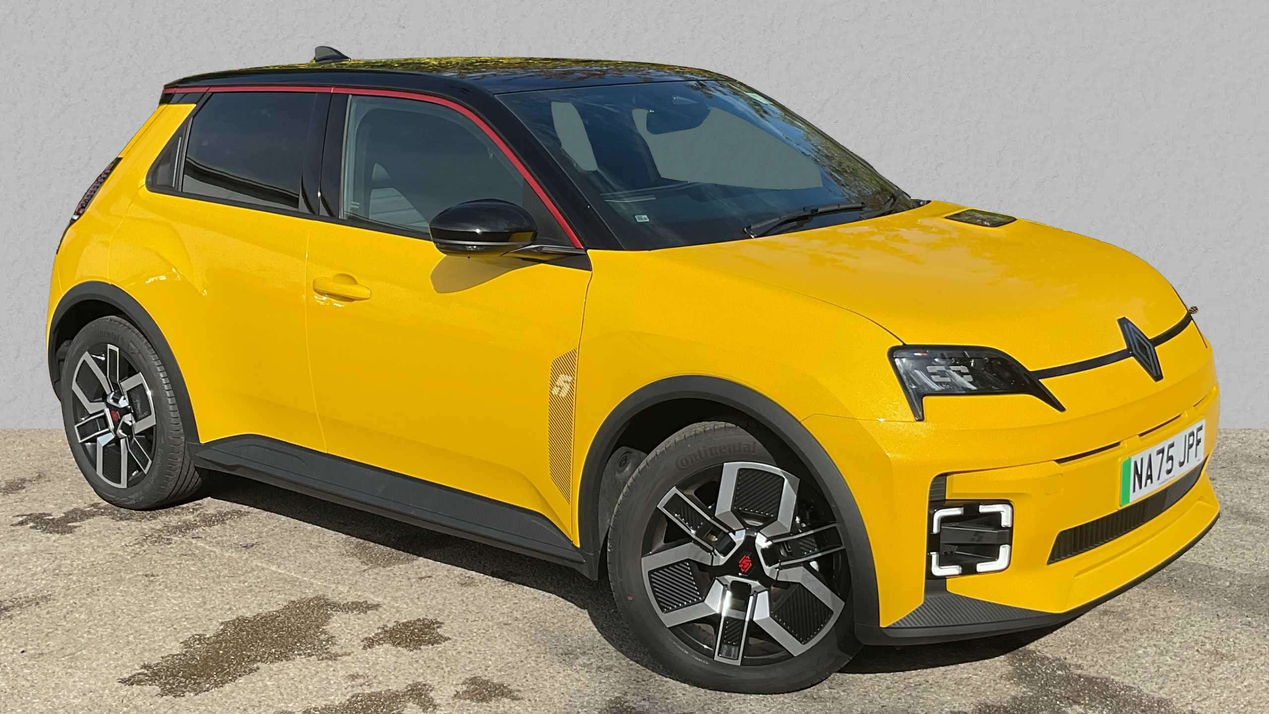 2025 RENAULT 5