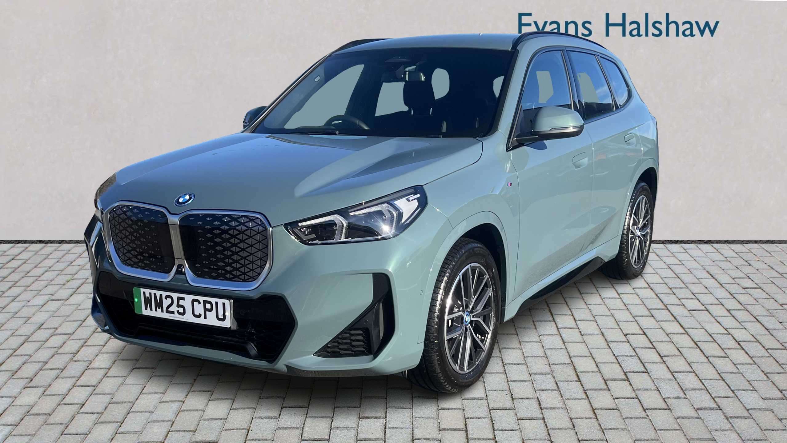 2025 BMW iX1