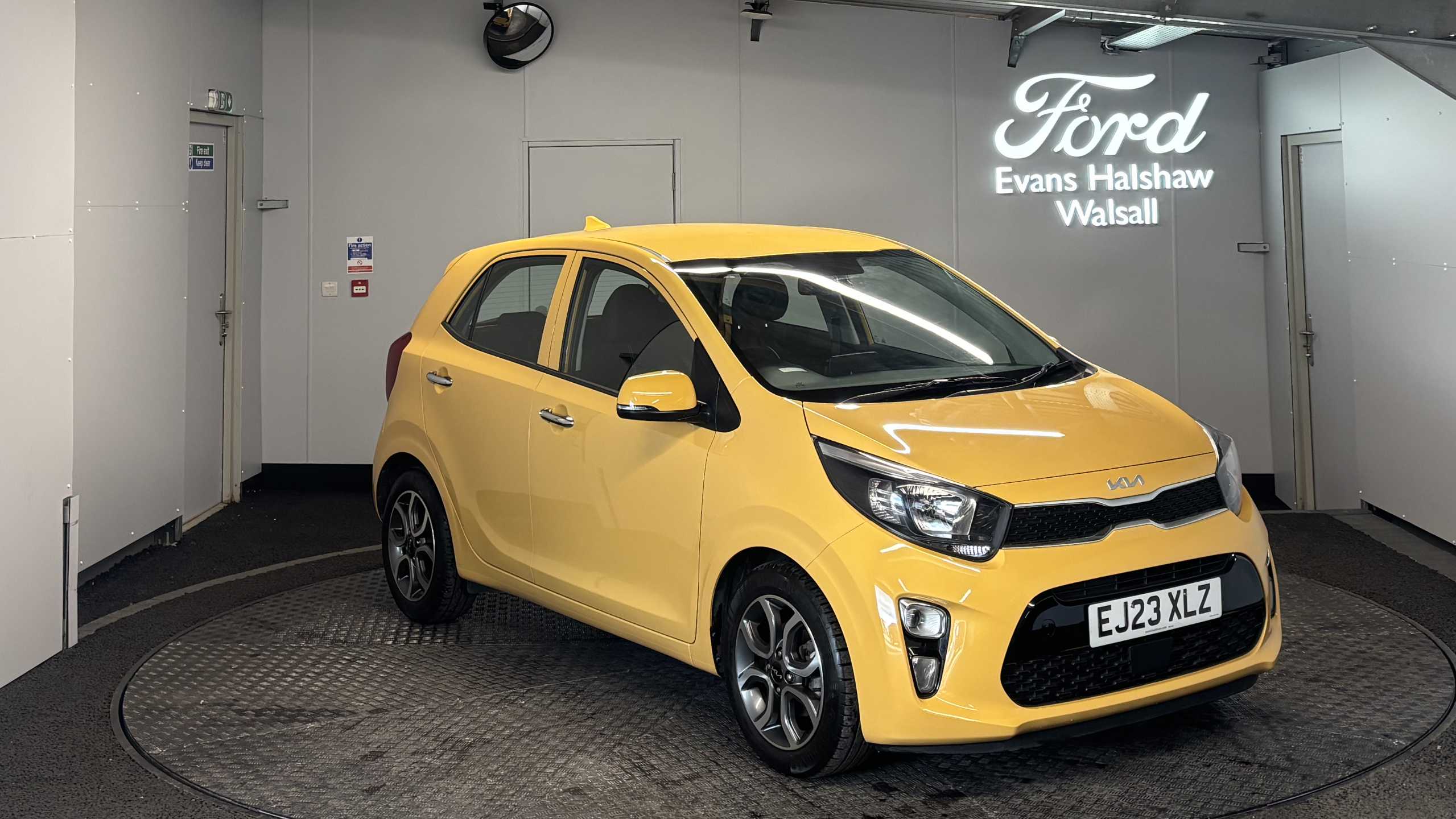 2023 KIA Picanto