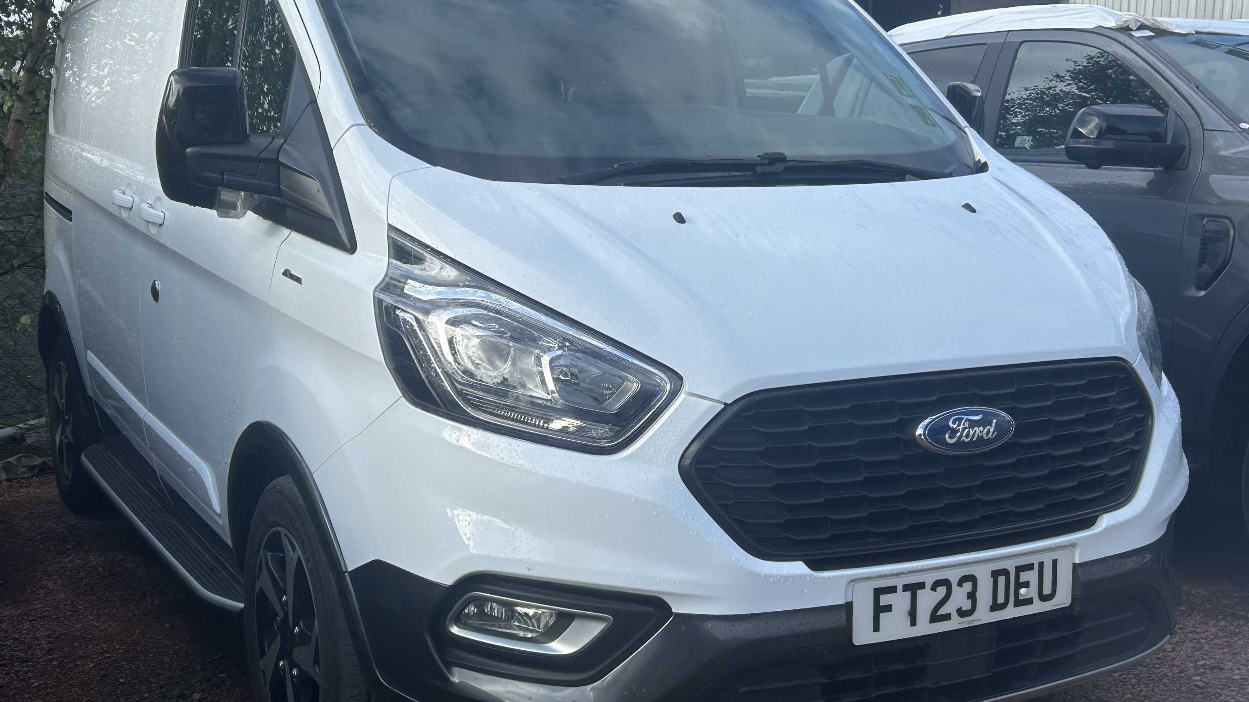 Ford Transit Custom 300 L1 Diesel Fwd