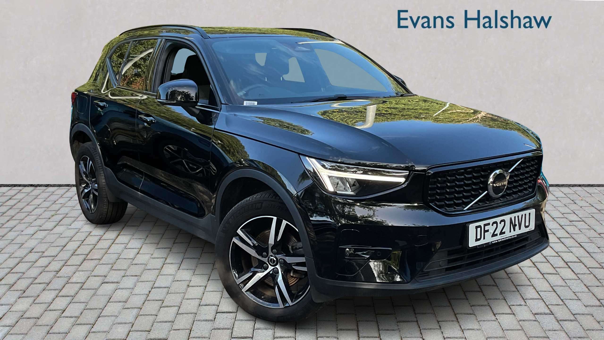 2022 Volvo XC40