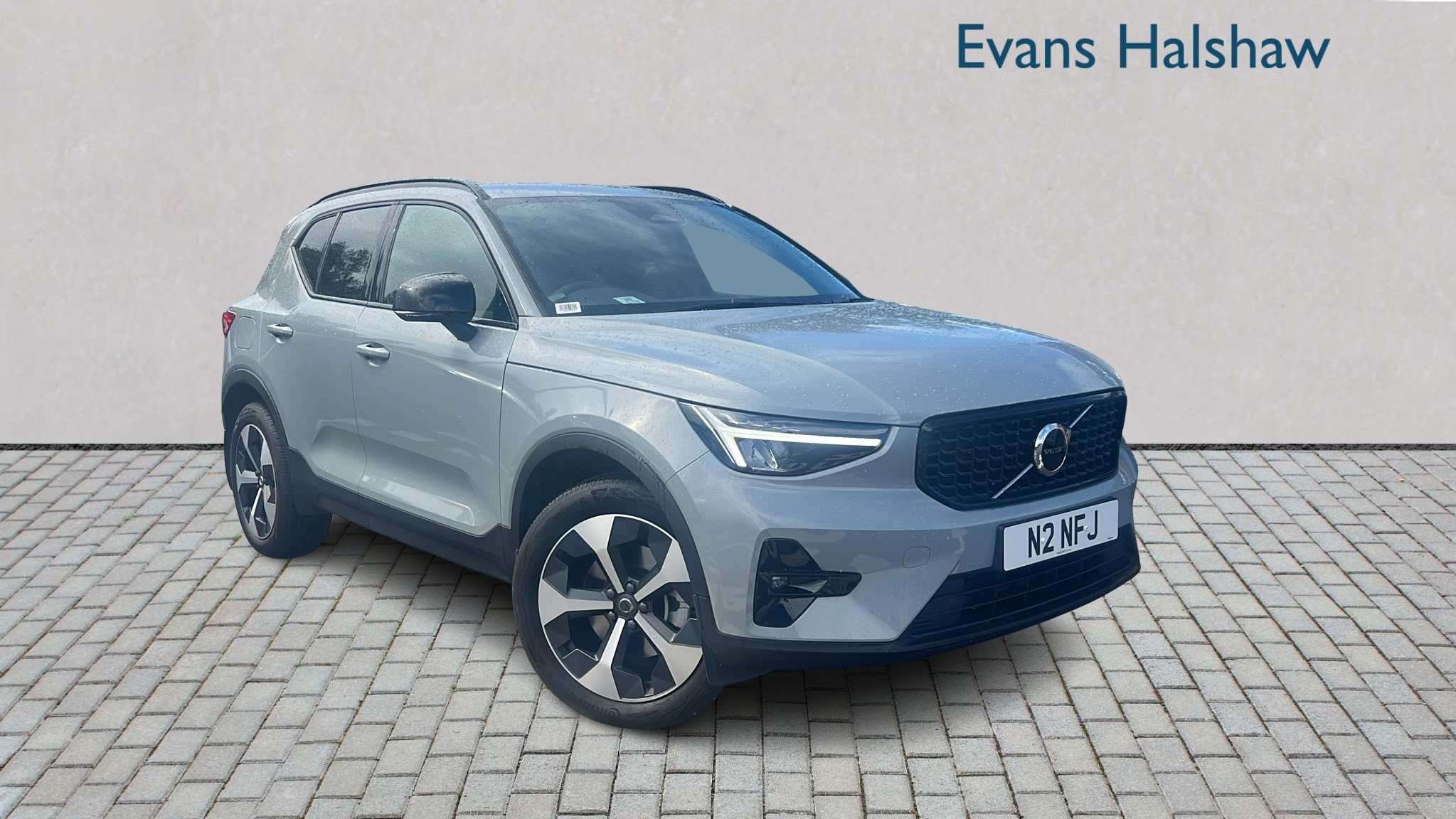 2024 Volvo XC40