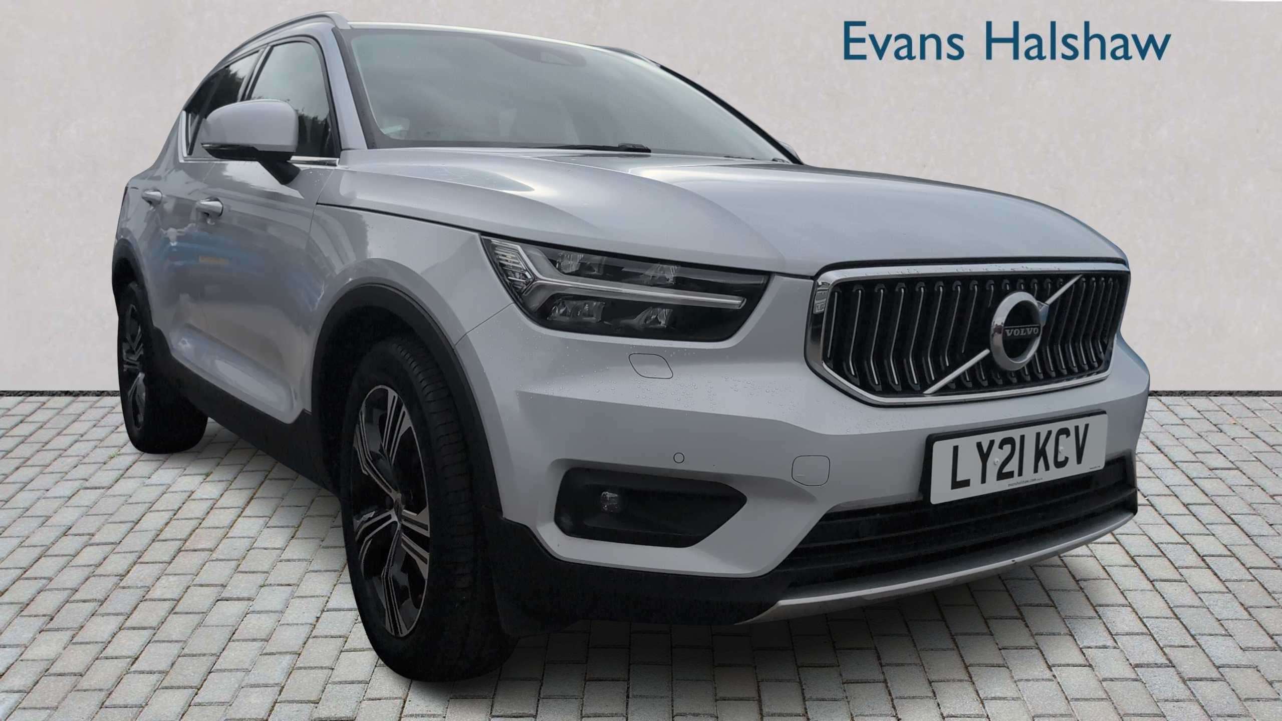 2021 Volvo XC40