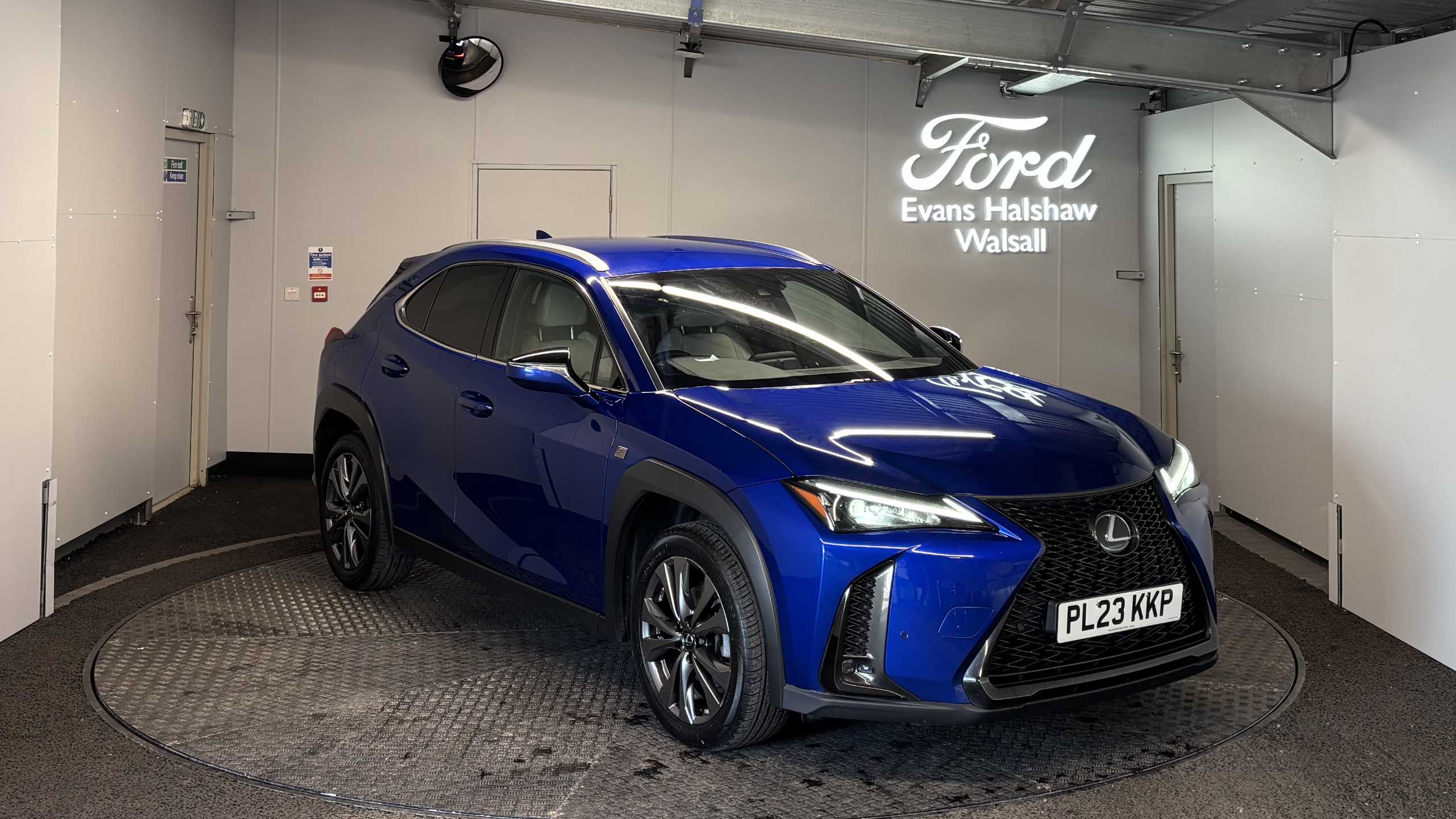 2023 Lexus UX