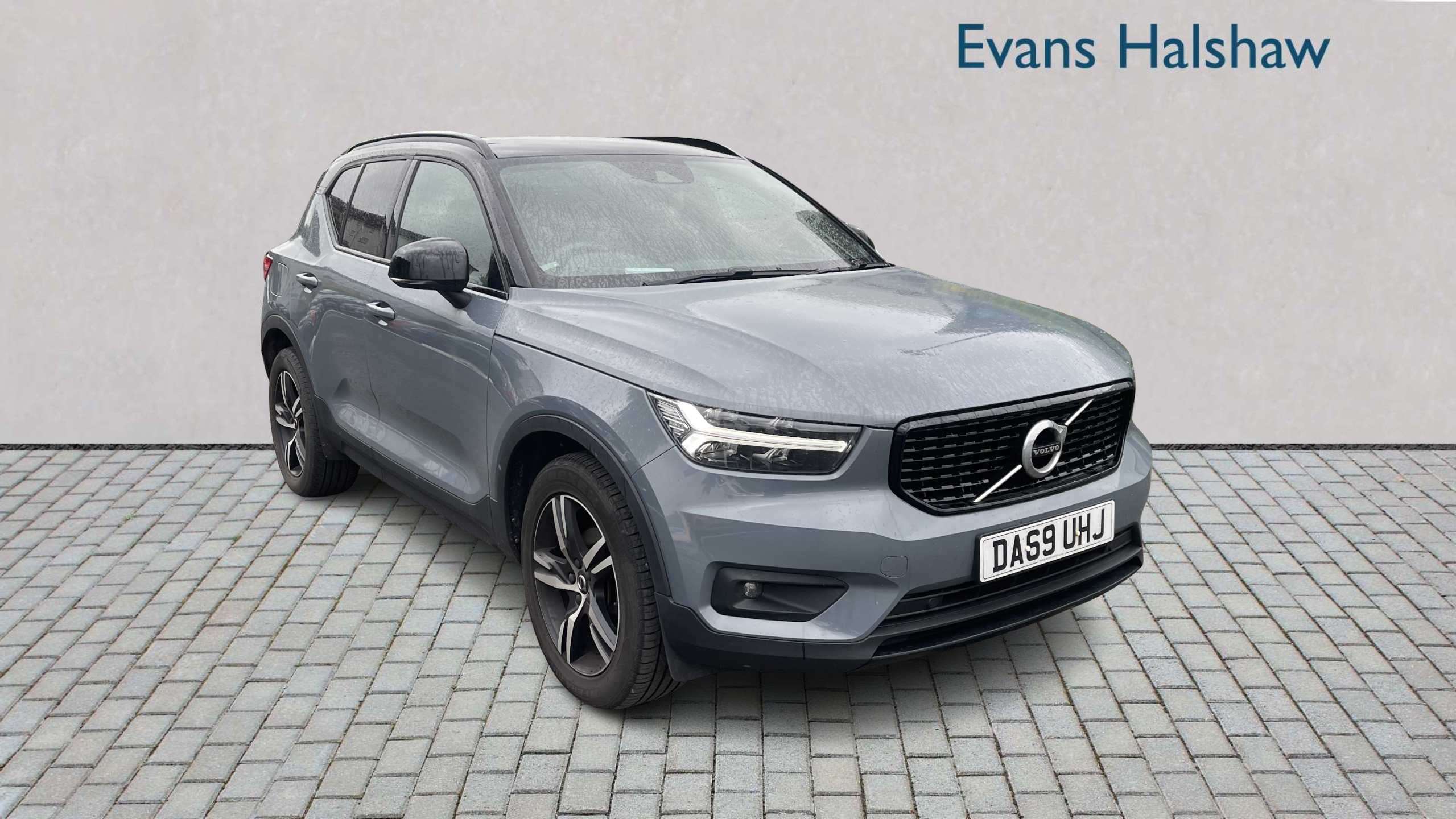 2020 Volvo XC40