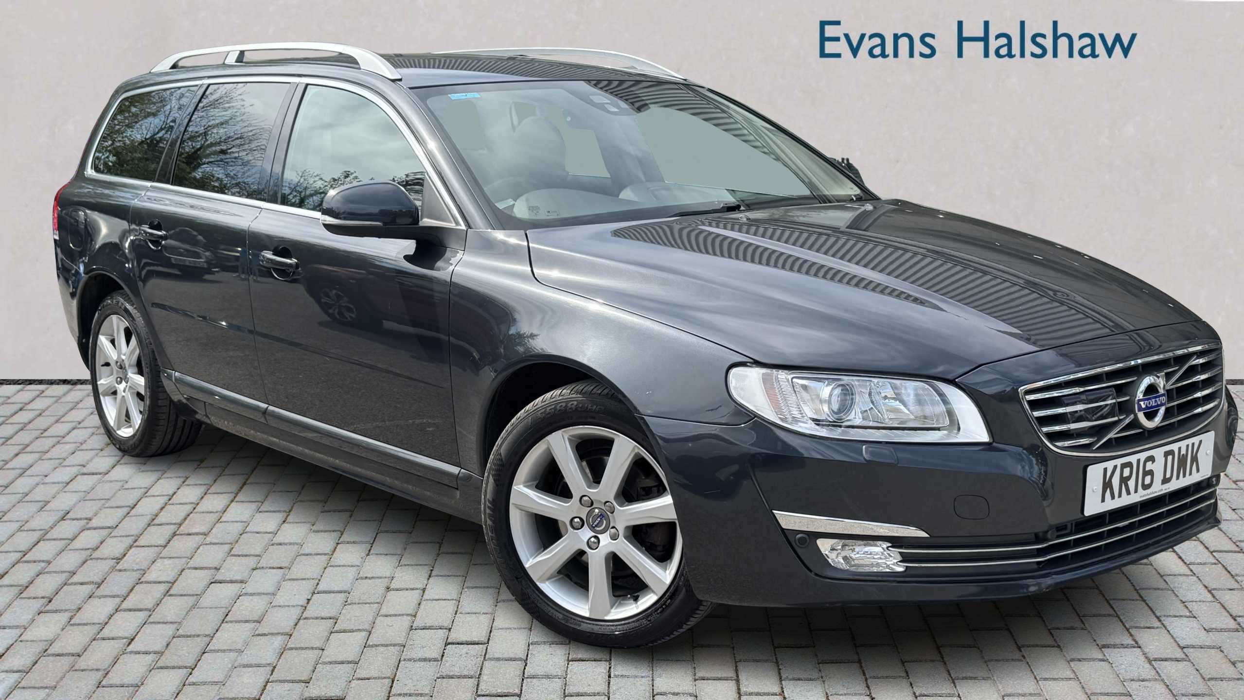 2016 VOLVO V70
