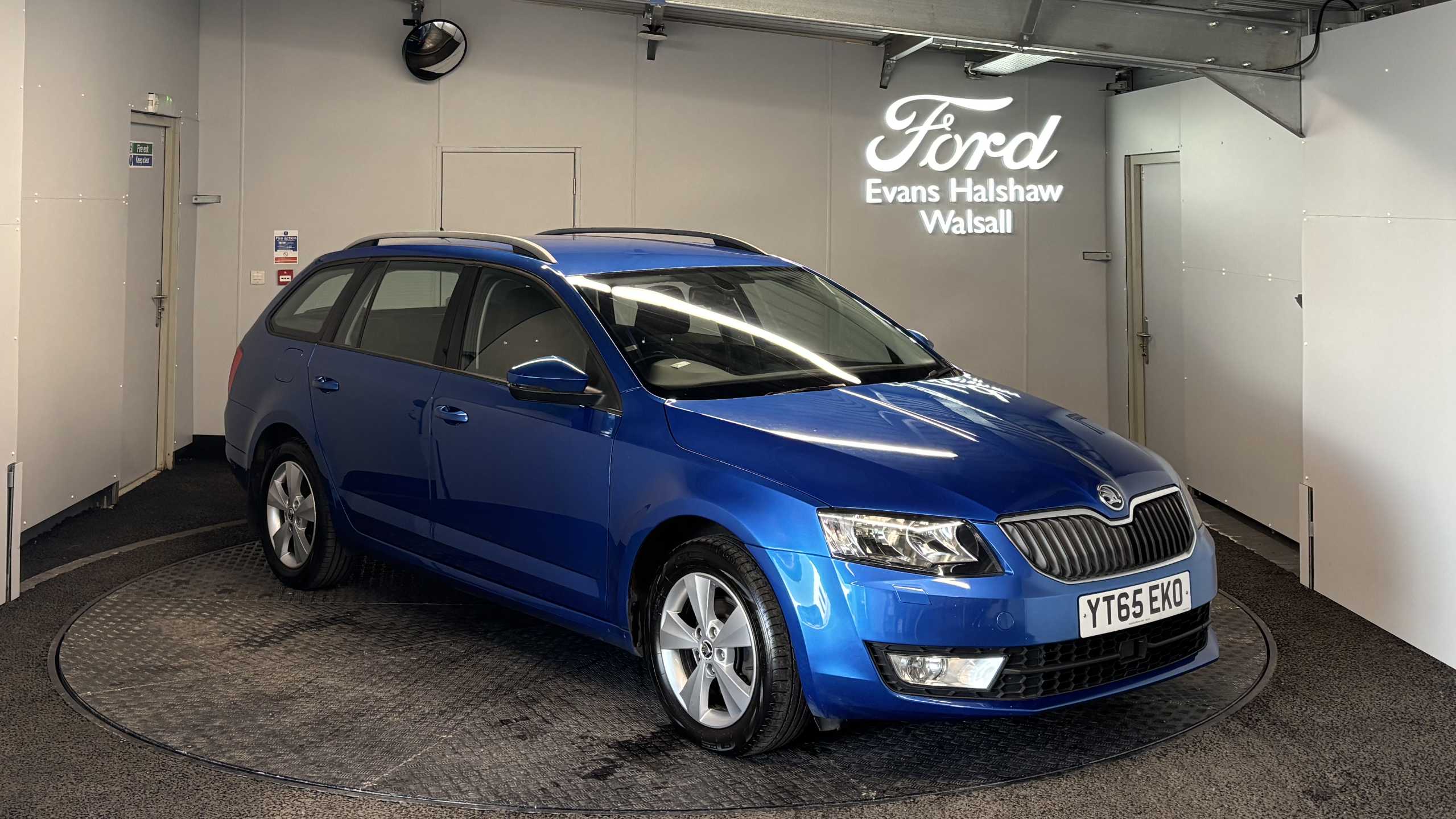 2015 SKODA OCTAVIA 1.6 TDI CR 110 SE L 4X4 5DR 2015 CASH PRICE 6,990... photo
