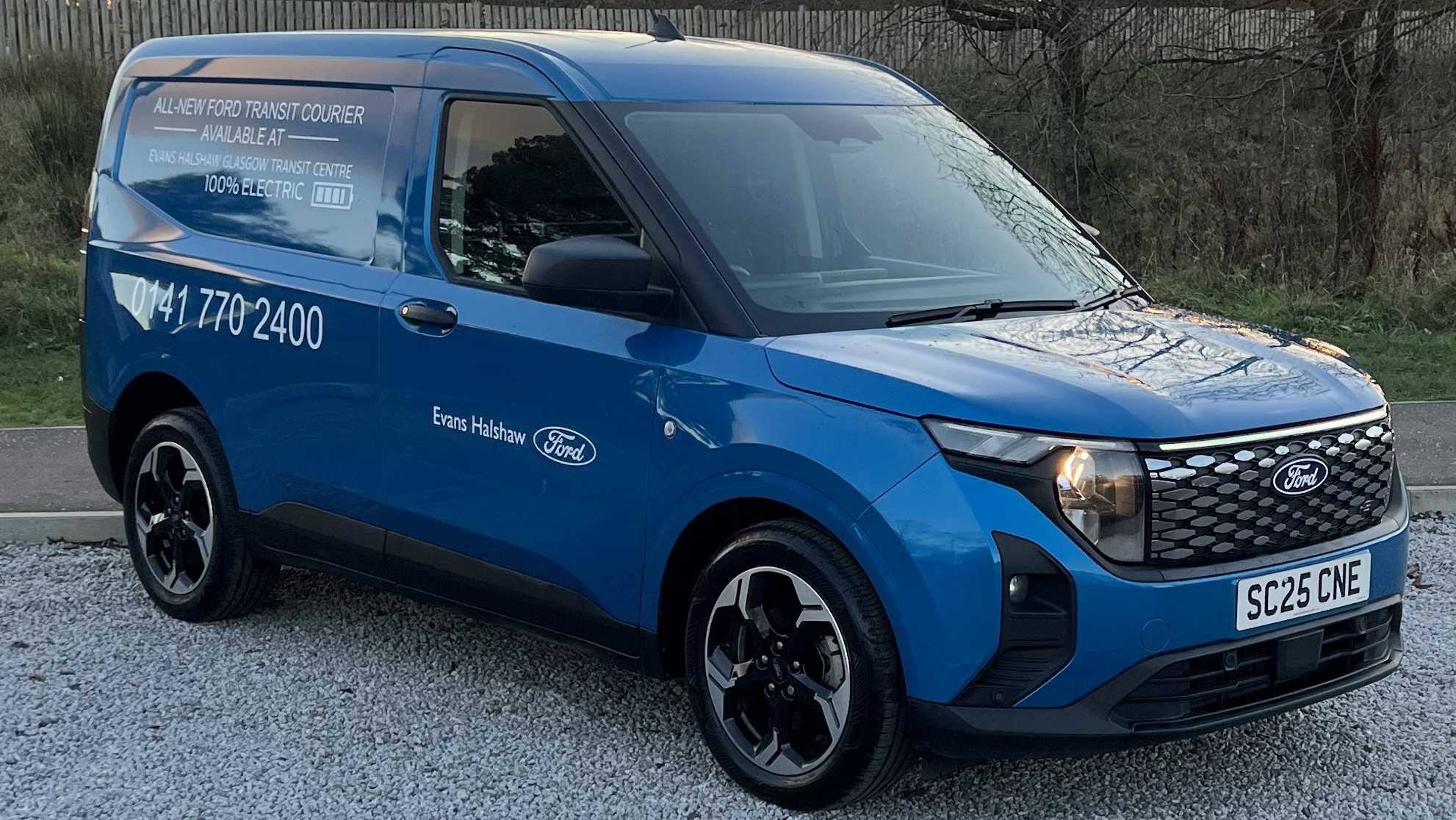 Ford E-Transit Courier