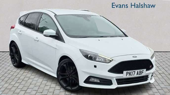 2017 FORD FOCUS 2.0T ECOBOOST ST 3 5DR 2017 CASH PRICE 11,380 VAT IN STOCK... photo