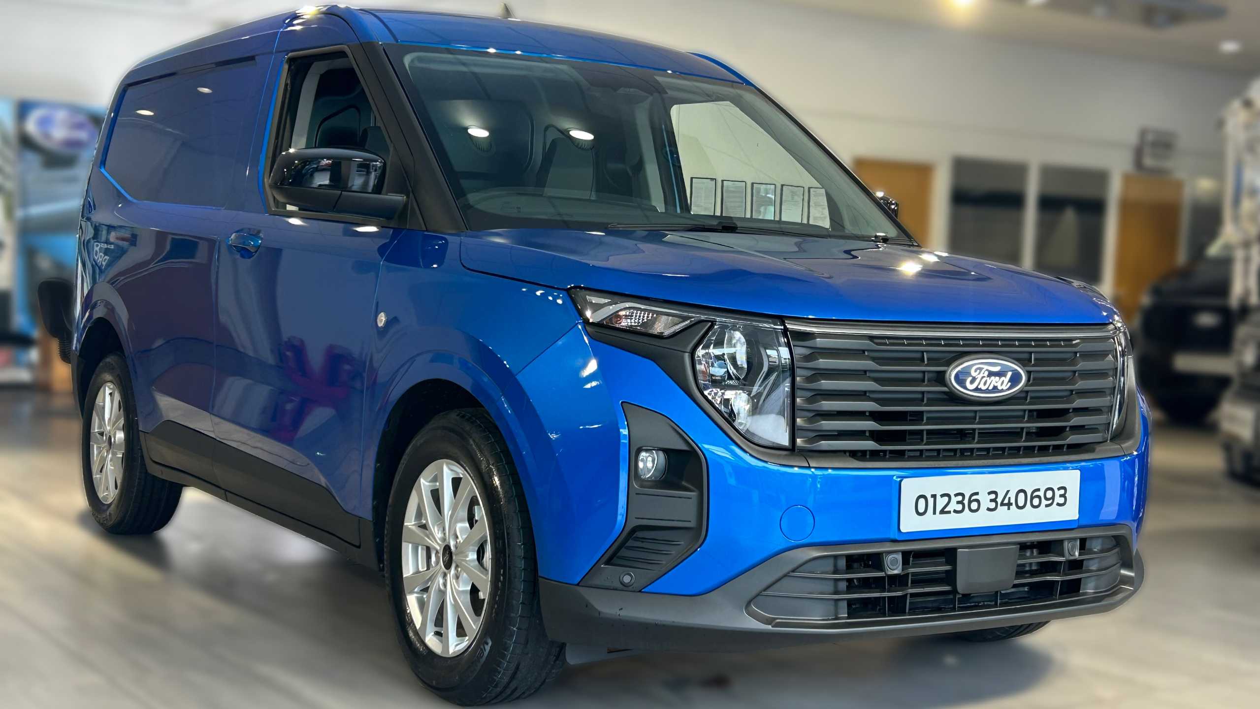 Ford Transit Courier Petrol