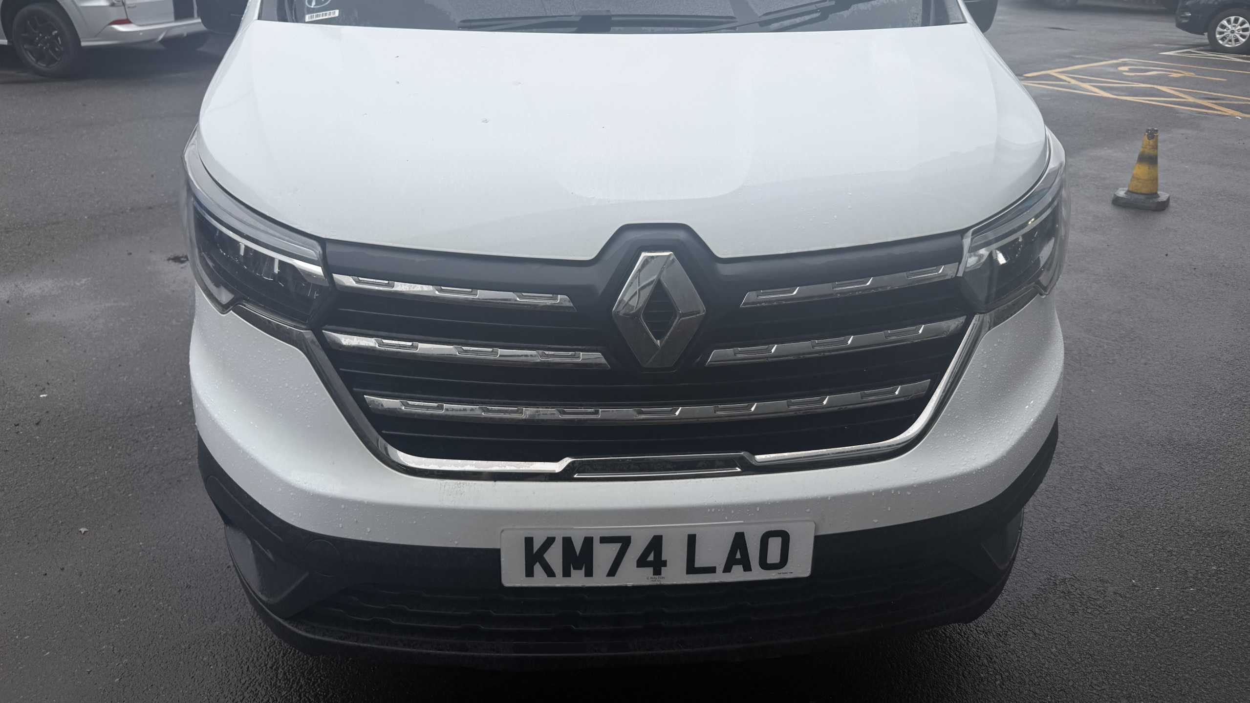 Renault Trafic Lwb Diesel