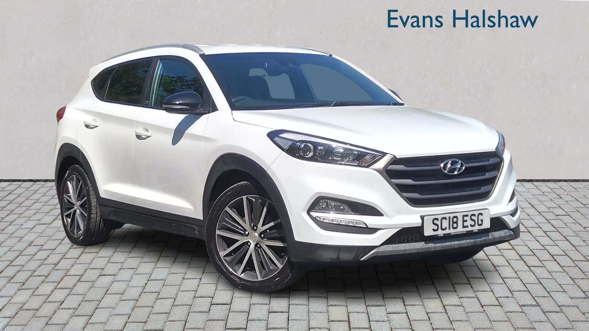 Hyundai Tucson listing photo