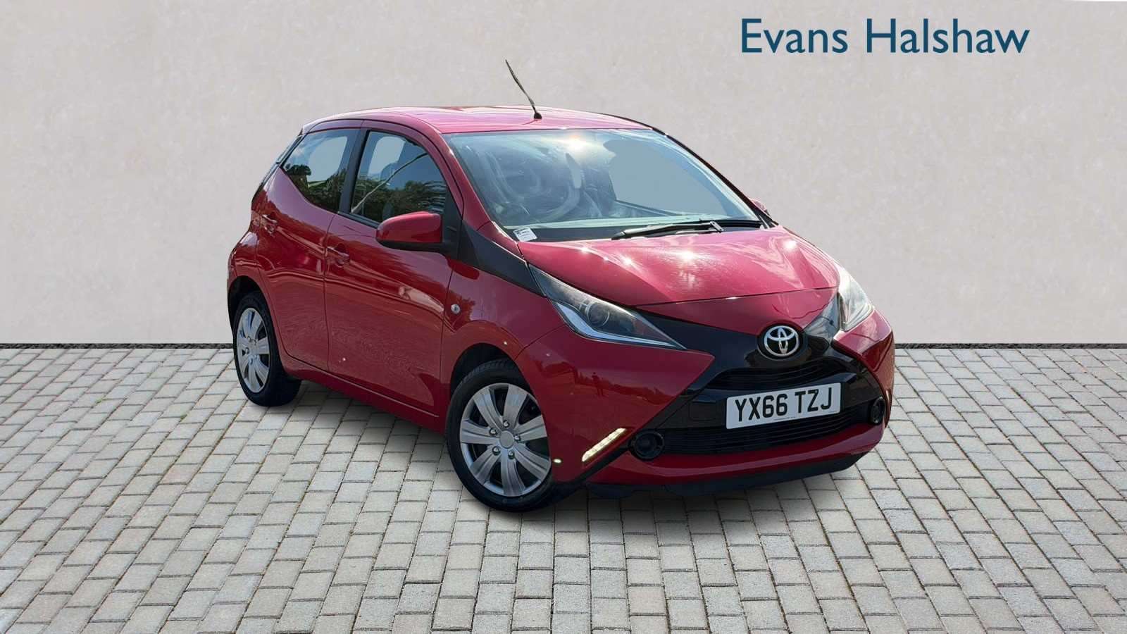 Toyota AYGO listing photo