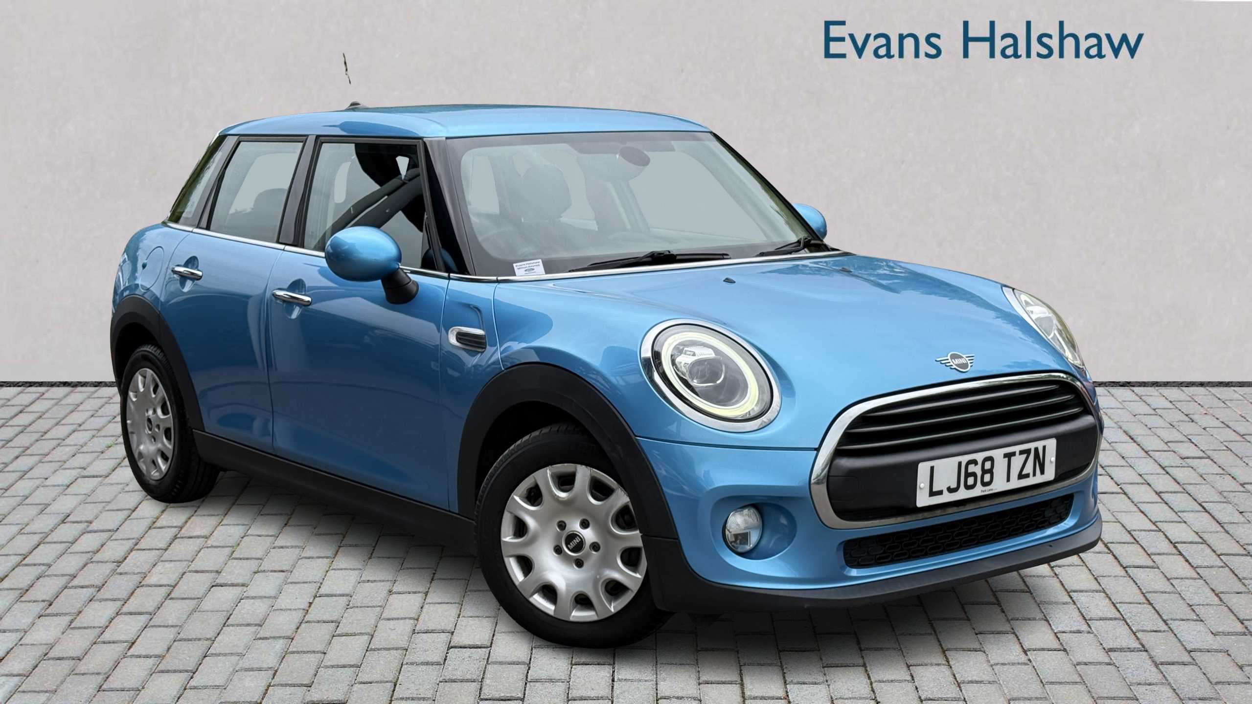 MINI Hatchback