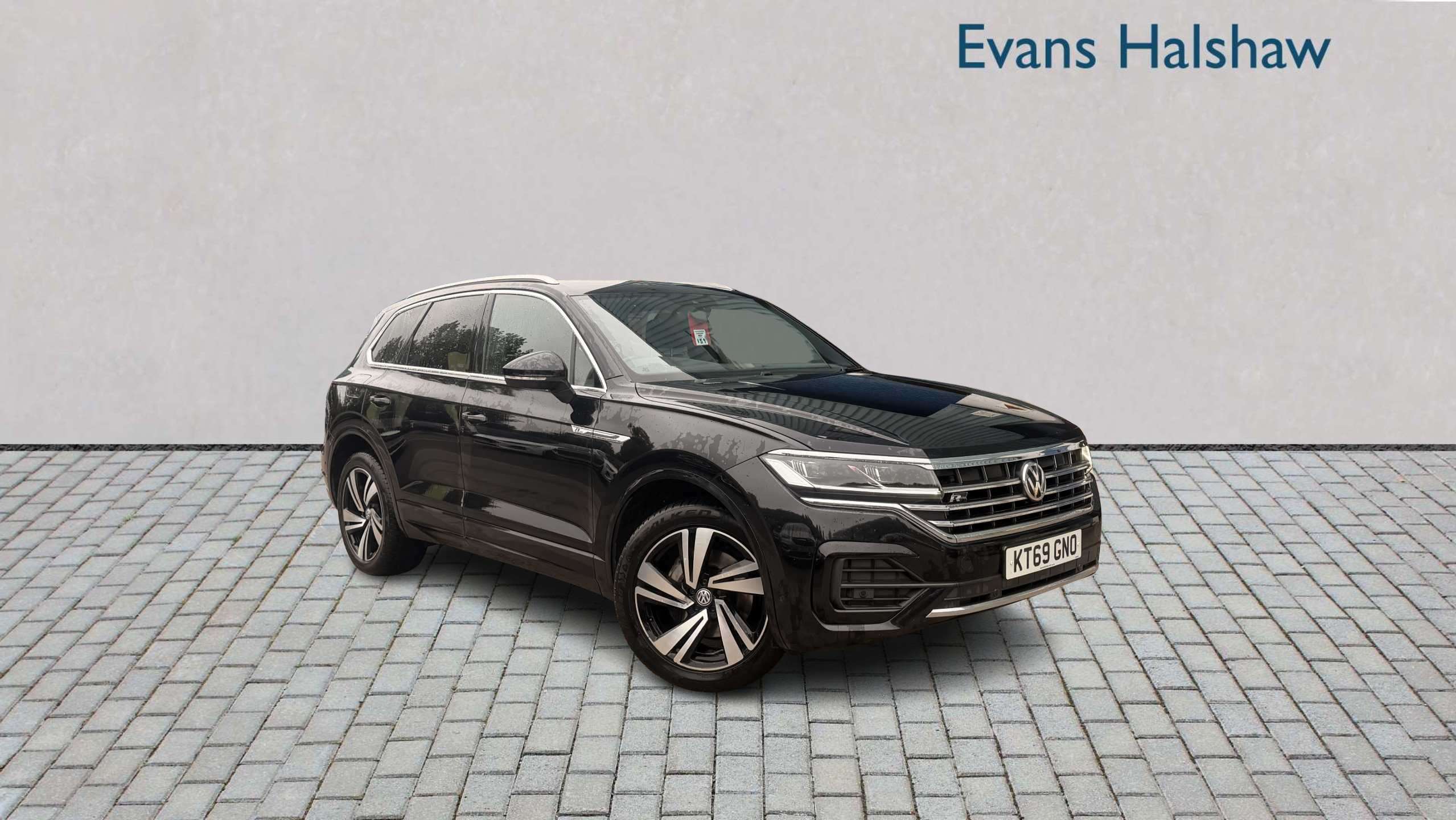 2019 Volkswagen Touareg
