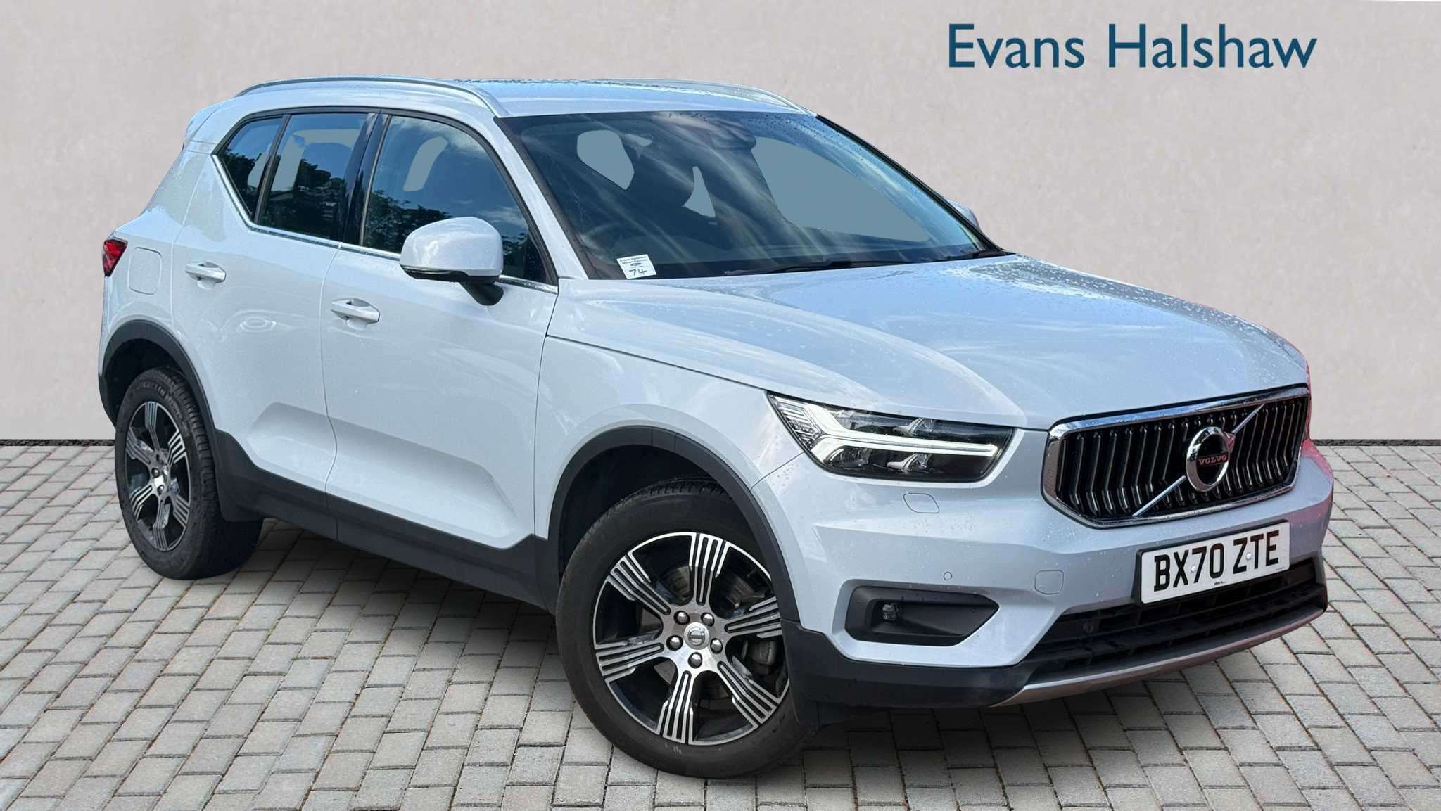 2020 Volvo XC40