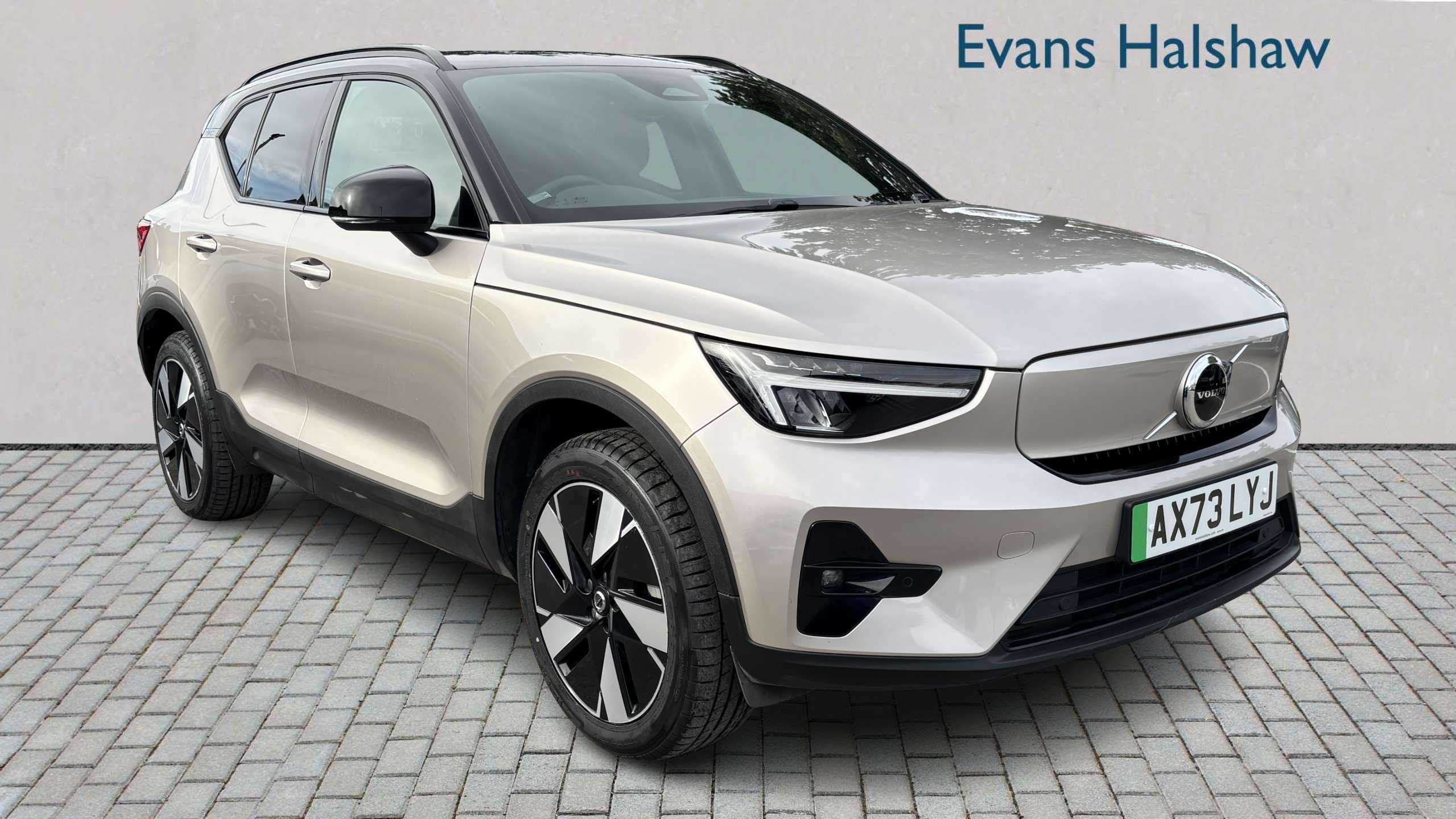 2024 Volvo XC40