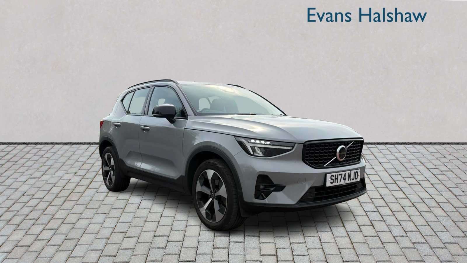 2024 Volvo XC40