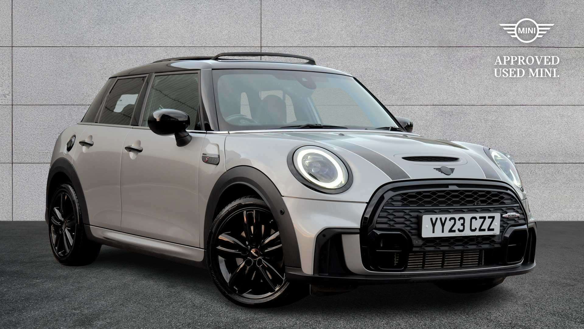 MINI Hatchback