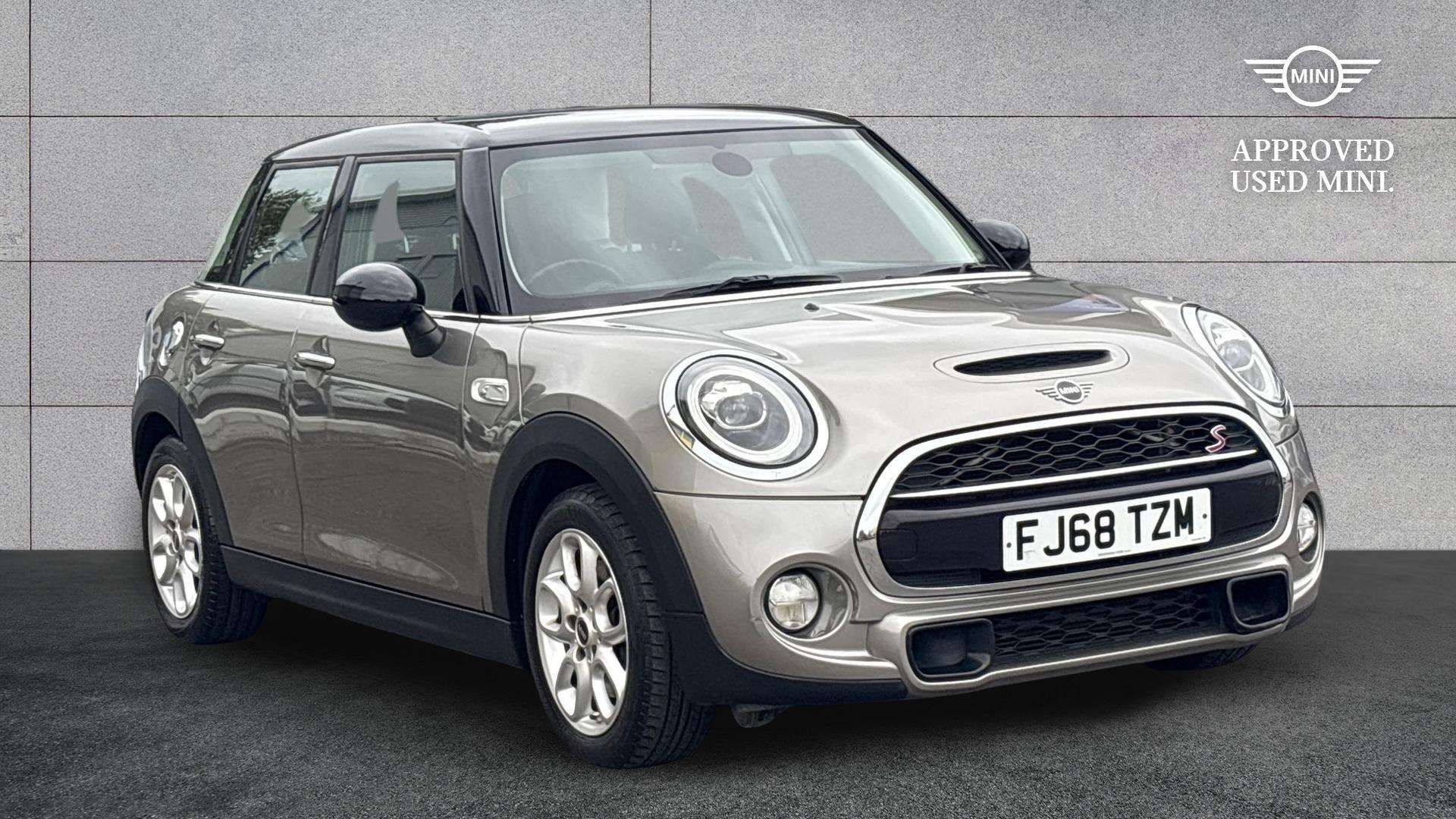 MINI Hatchback