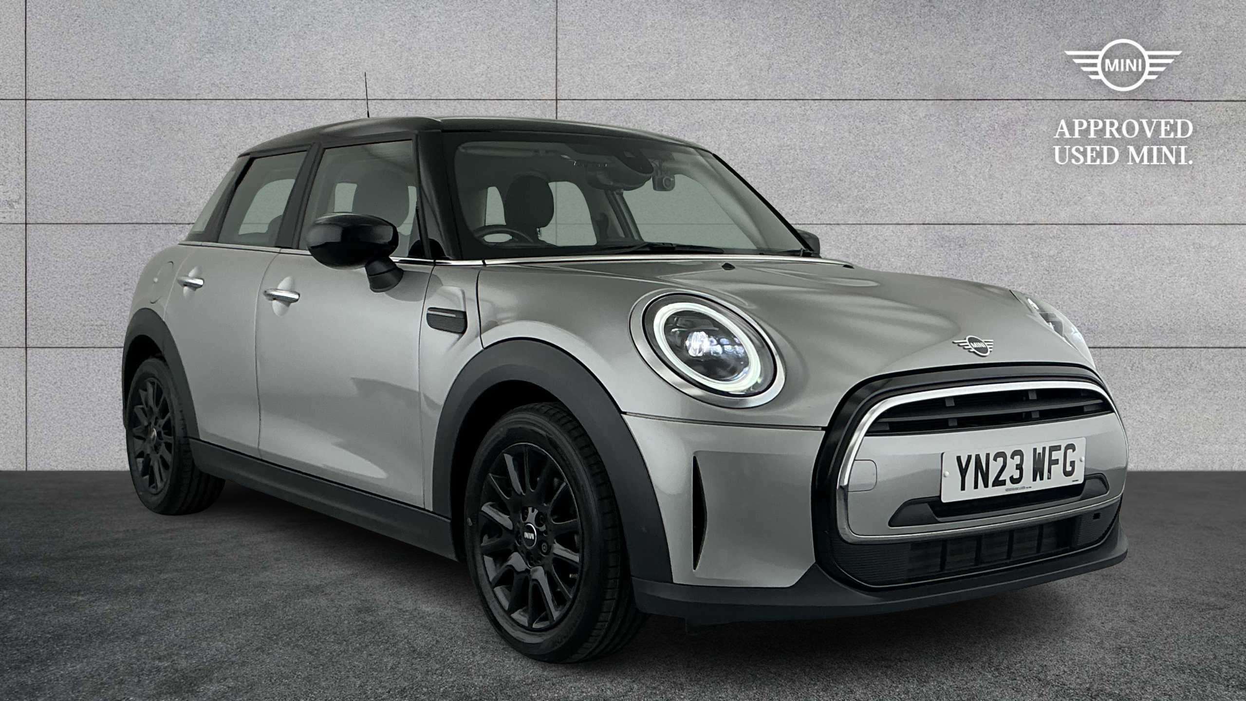 MINI Hatchback
