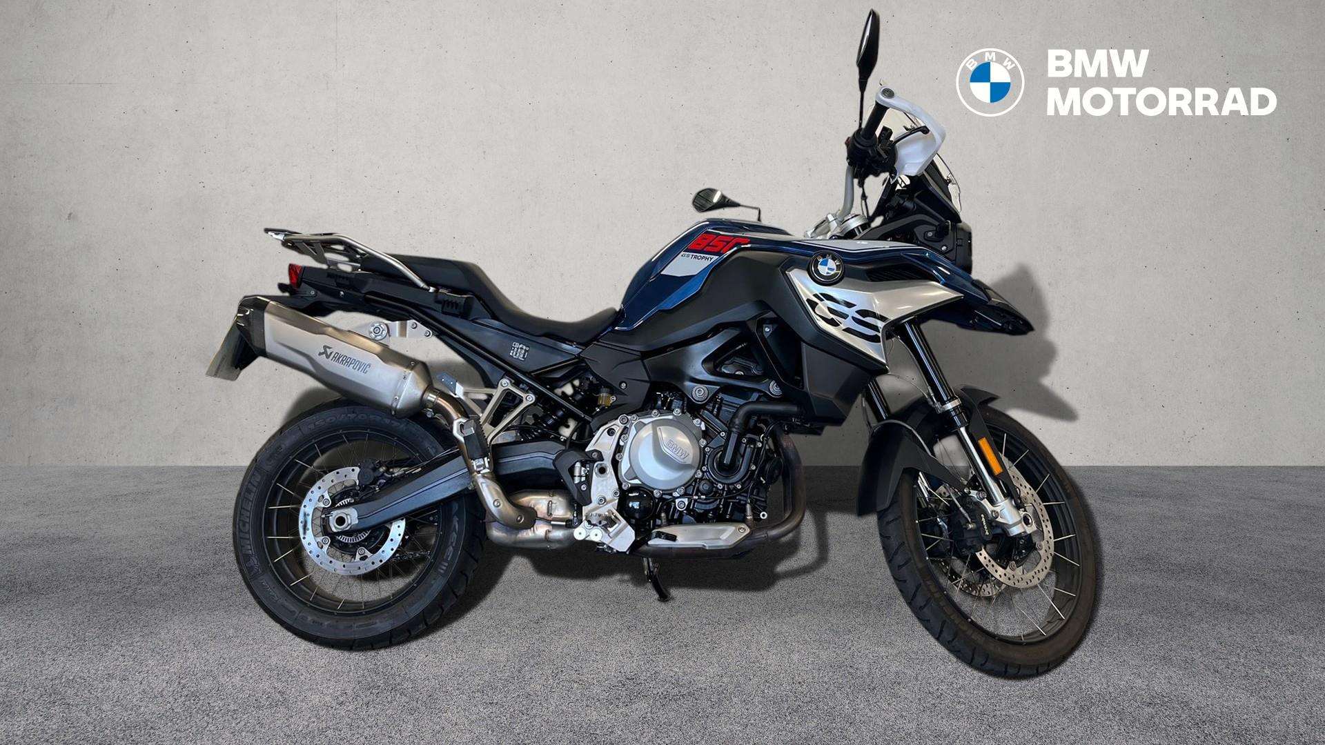 BMW F