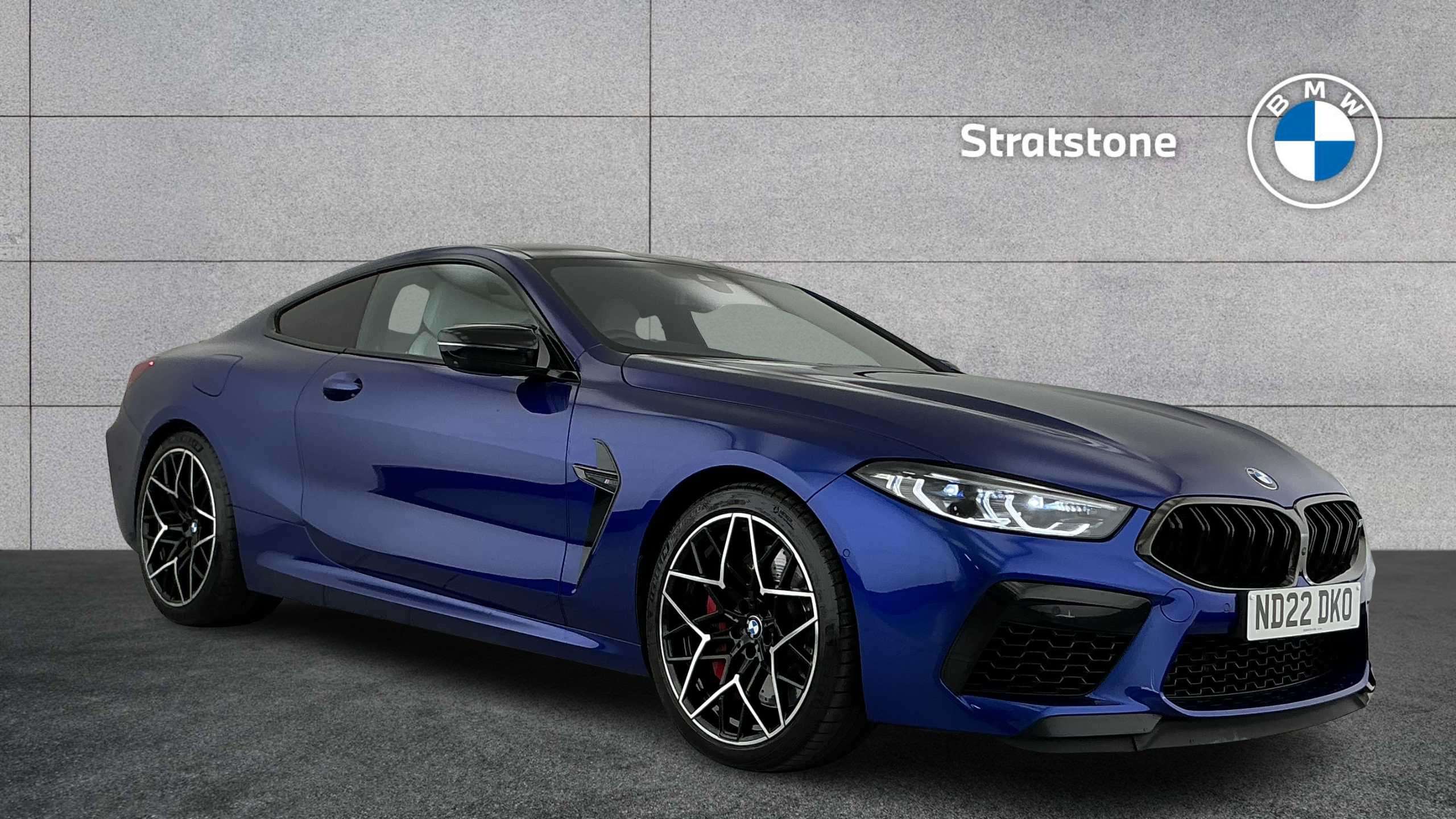 2022 BMW M8