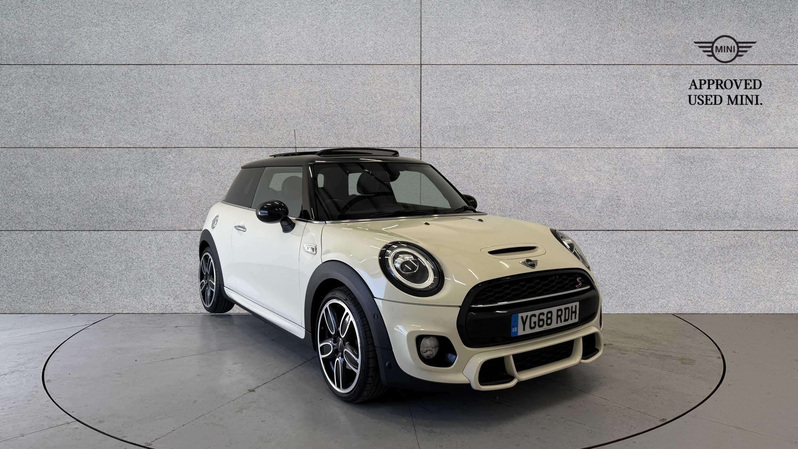 MINI Hatchback