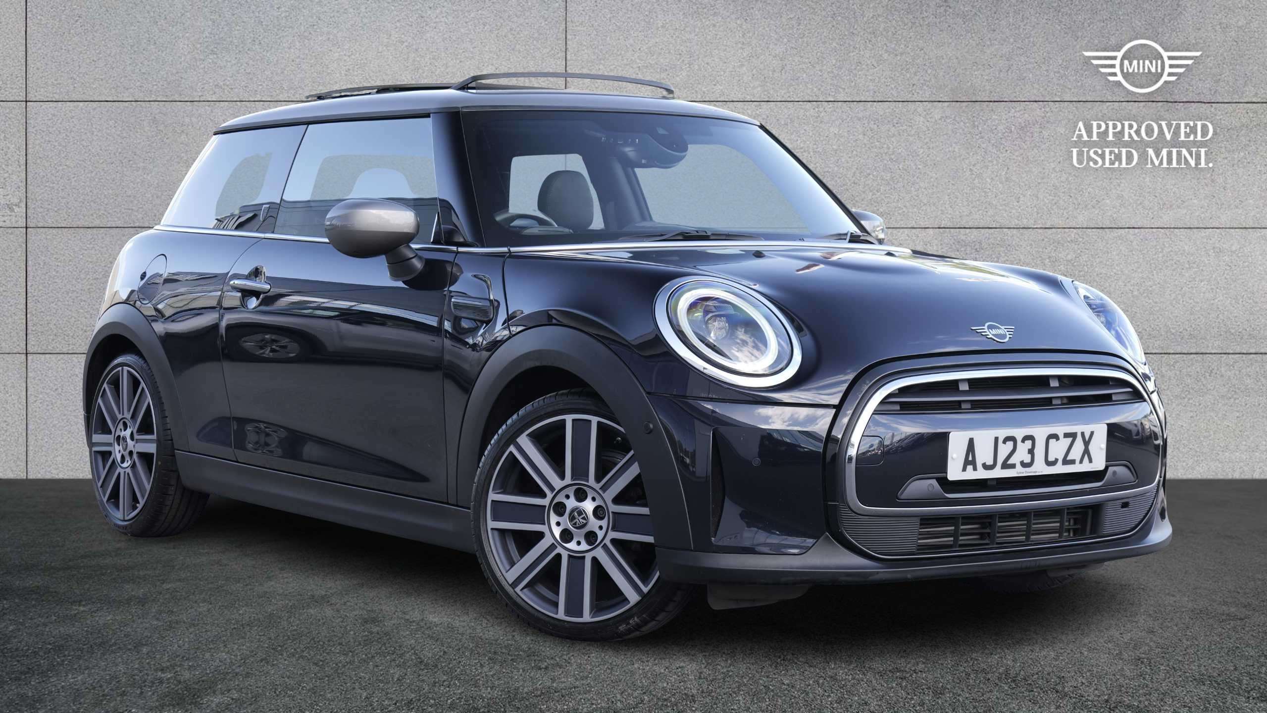 MINI Hatchback